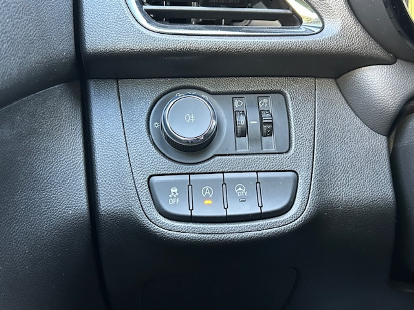 Foto van Opel Karl / Viva