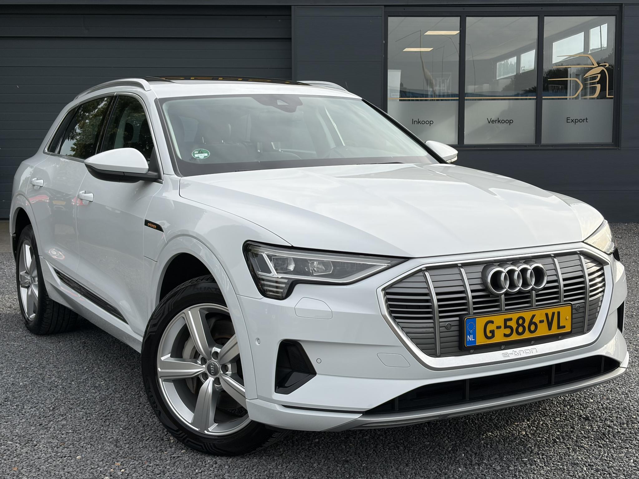 Foto van Audi E-tron 50