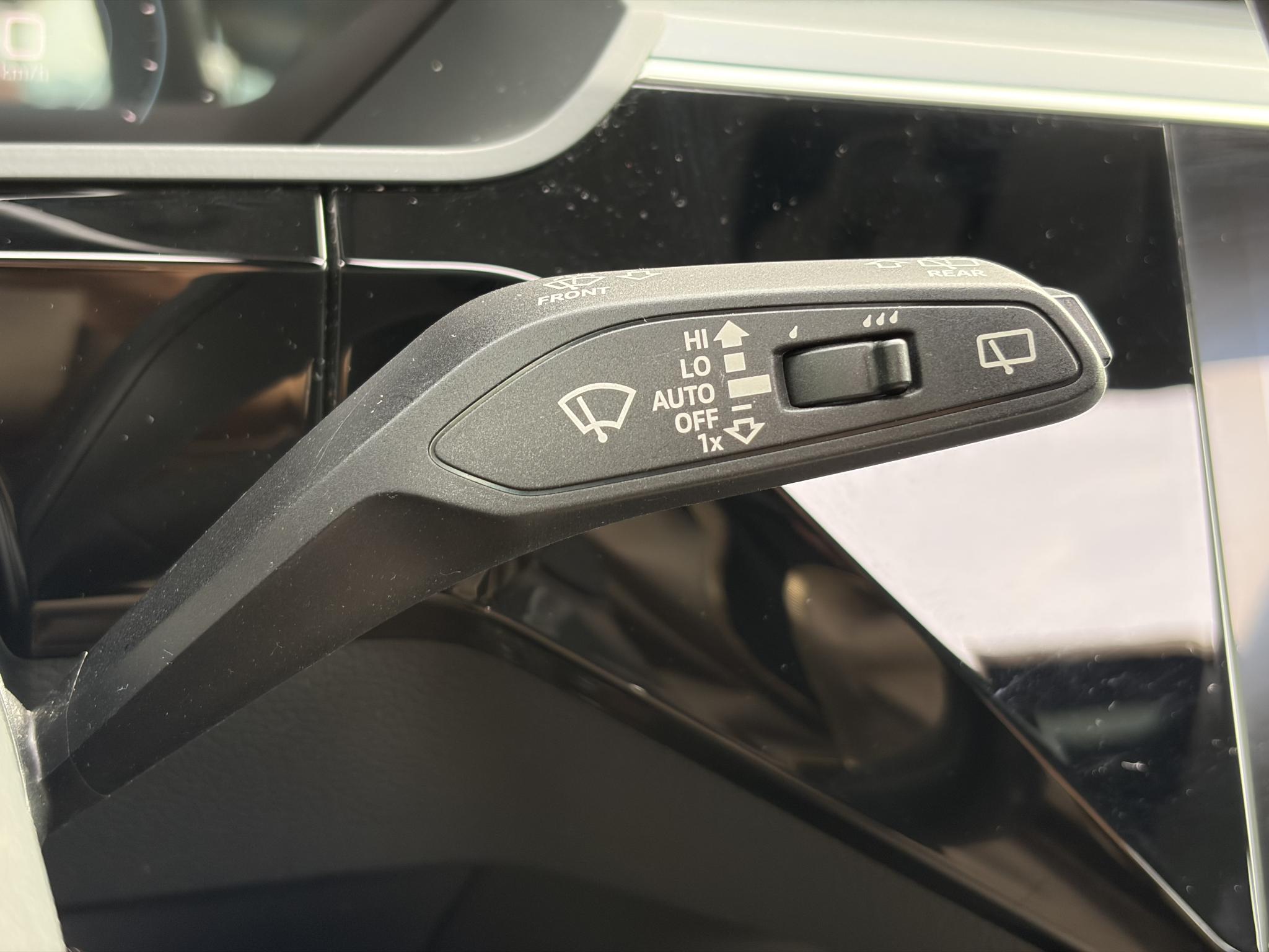 Foto van Audi E-tron 50