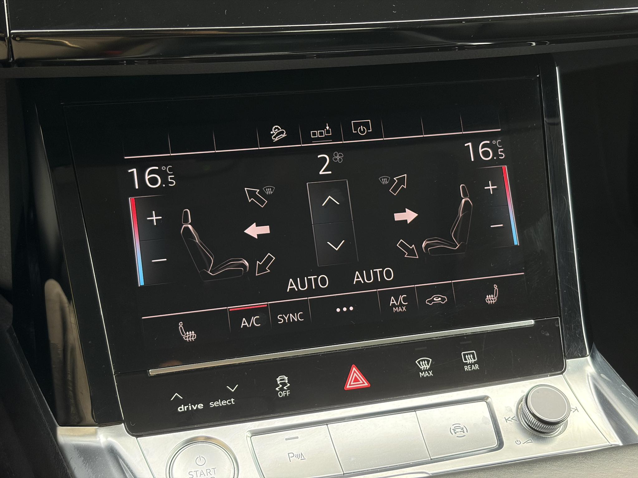 Foto van Audi E-tron 50