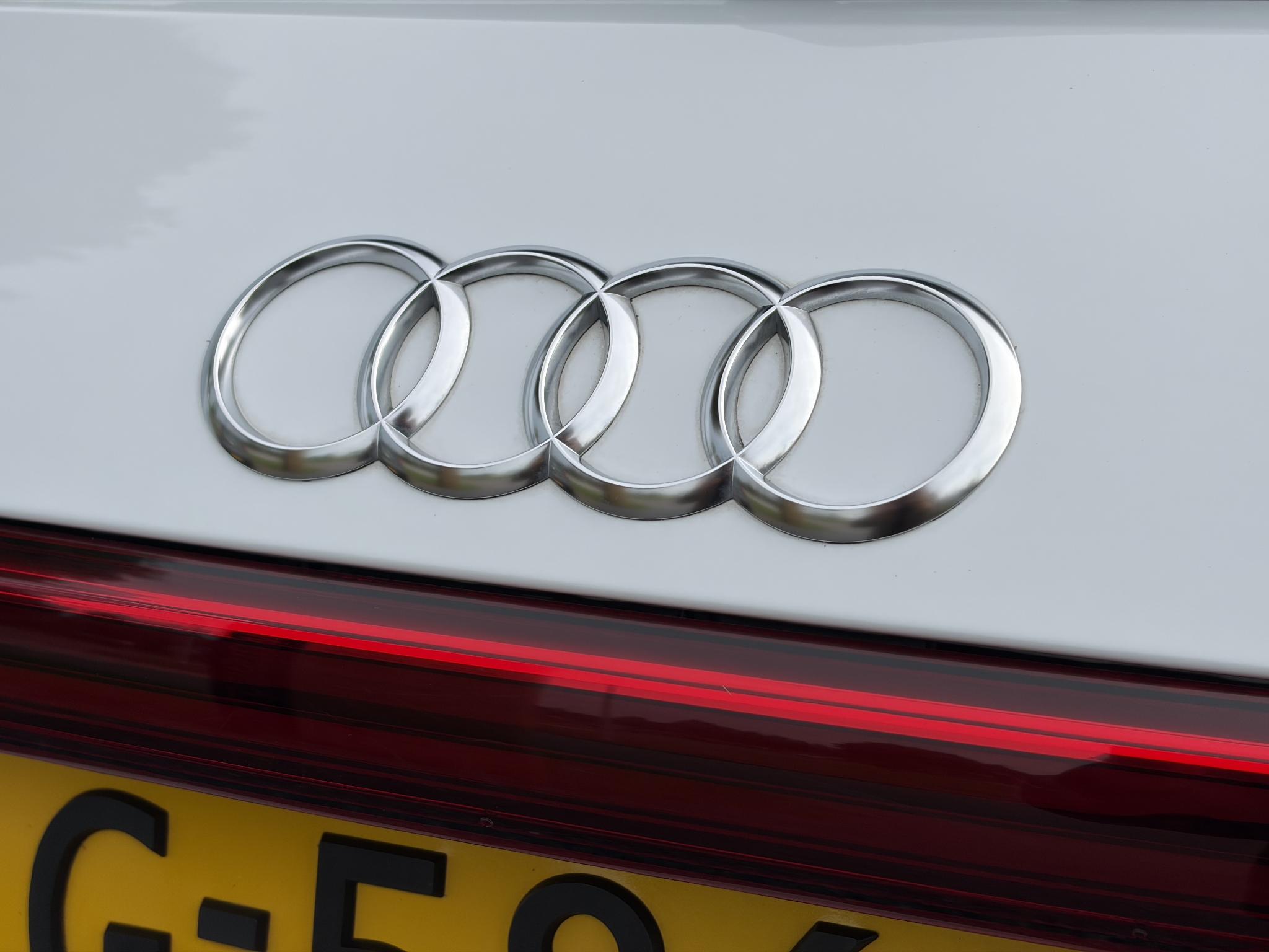 Foto van Audi E-tron 50