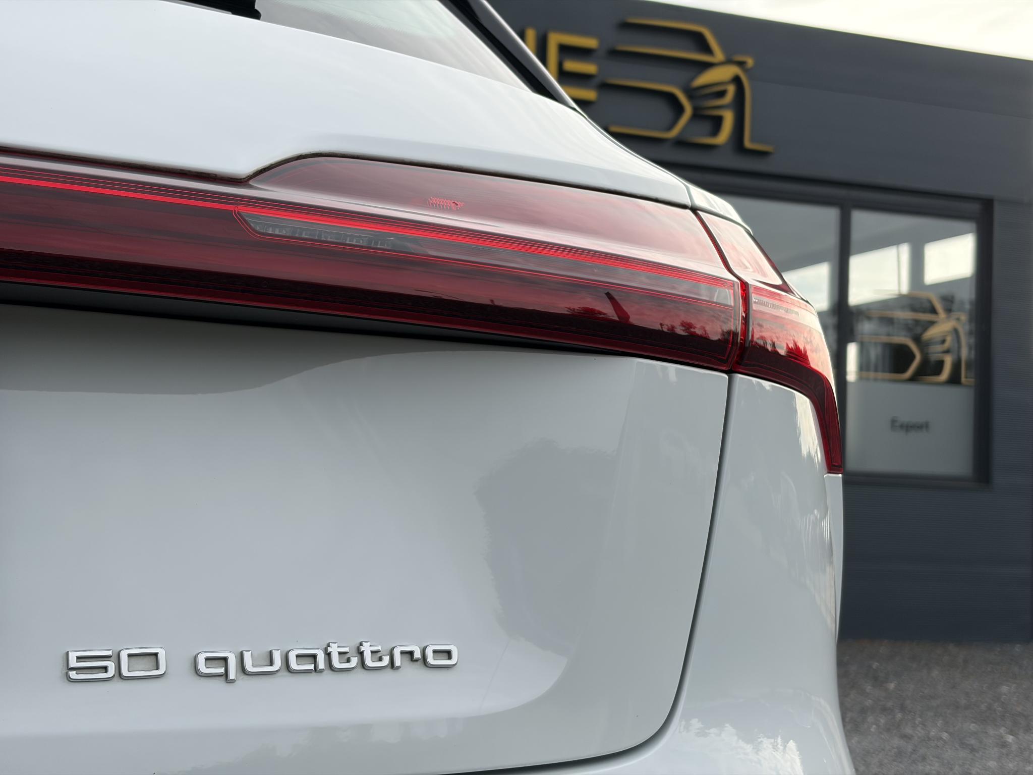 Foto van Audi E-tron 50