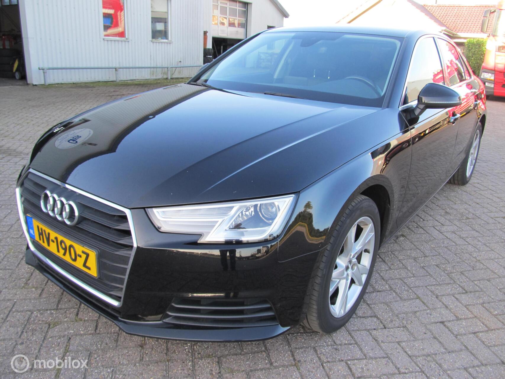 Audi A4 Limousine 2.0 TFSI ultra Pro Line,Navi, 2015 - voorkant