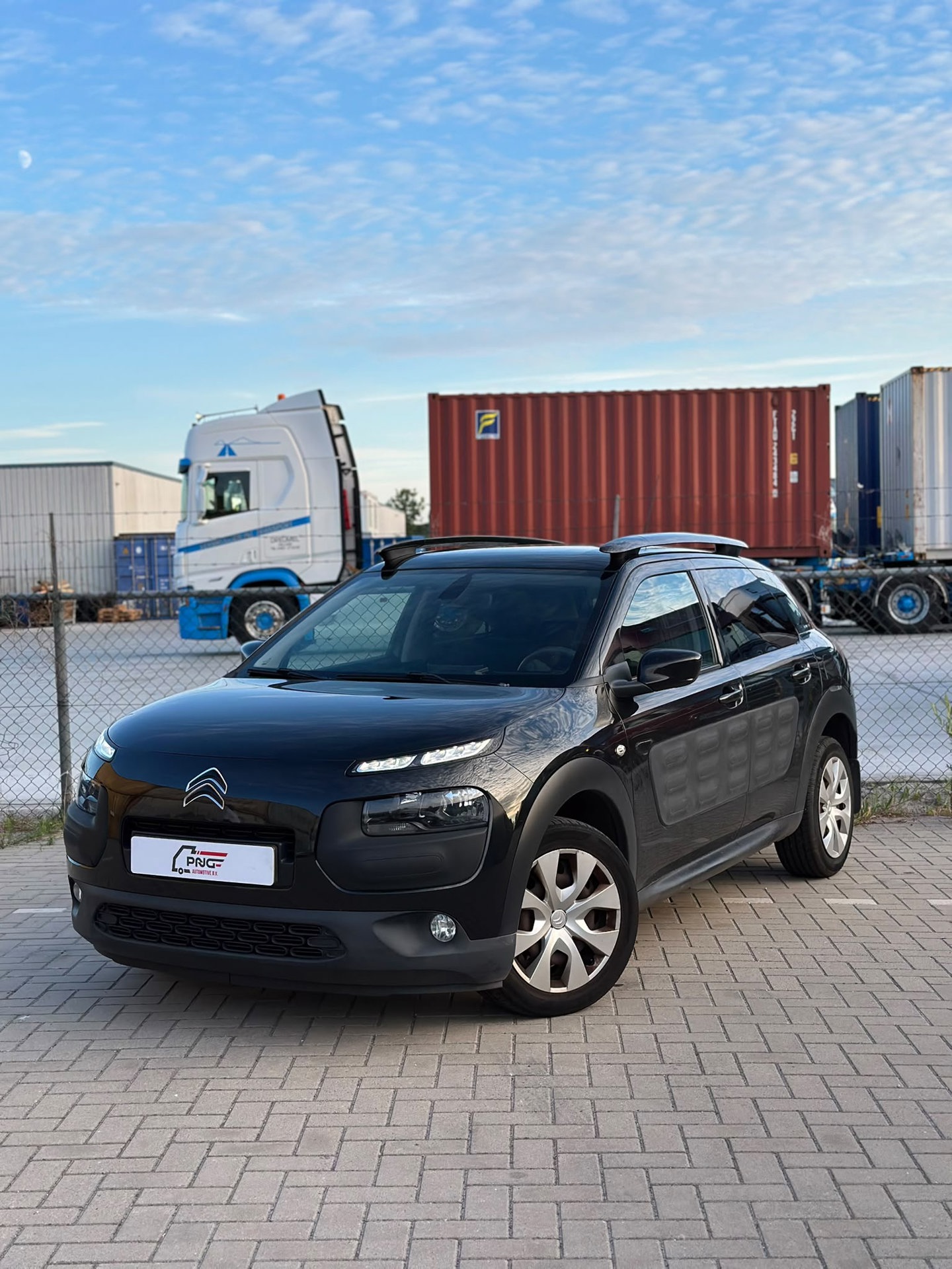 Citroen C4 Cactus 1.2 PureTech CRUISE - CAMERA - NWE APK 2016 - voorkant