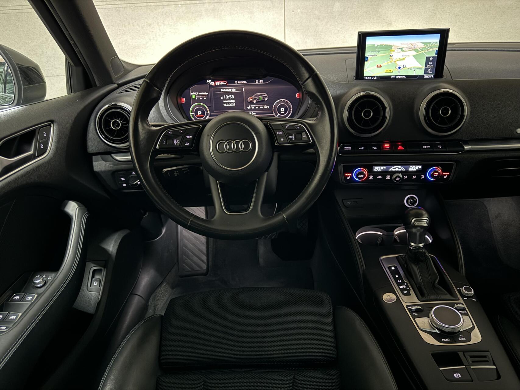 Foto van Audi A3 Sportback E-tron