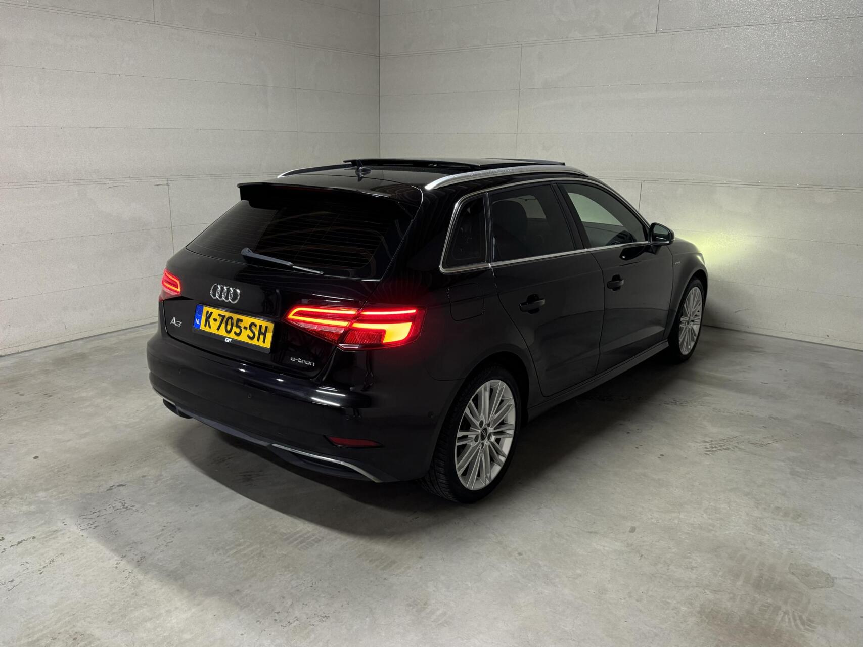 Foto van Audi A3 Sportback E-tron