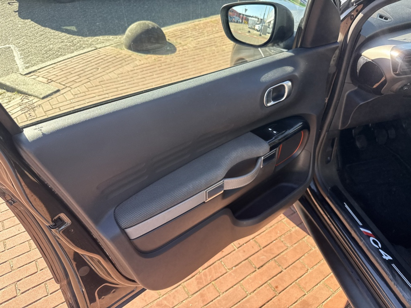 Foto van Citroen C4 Cactus