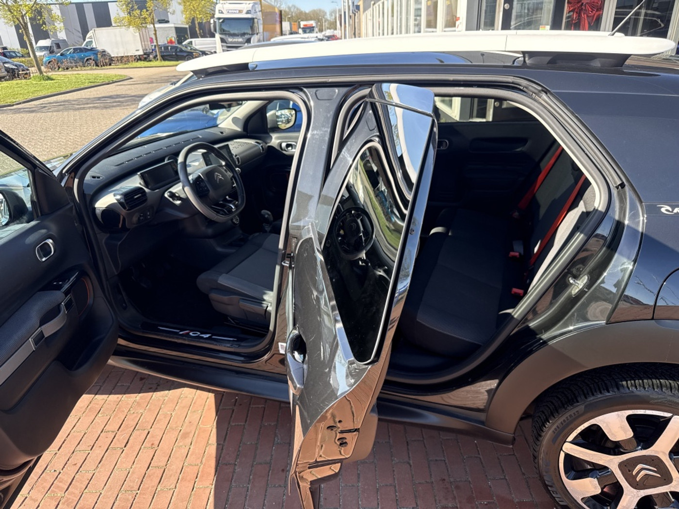 Foto van Citroen C4 Cactus