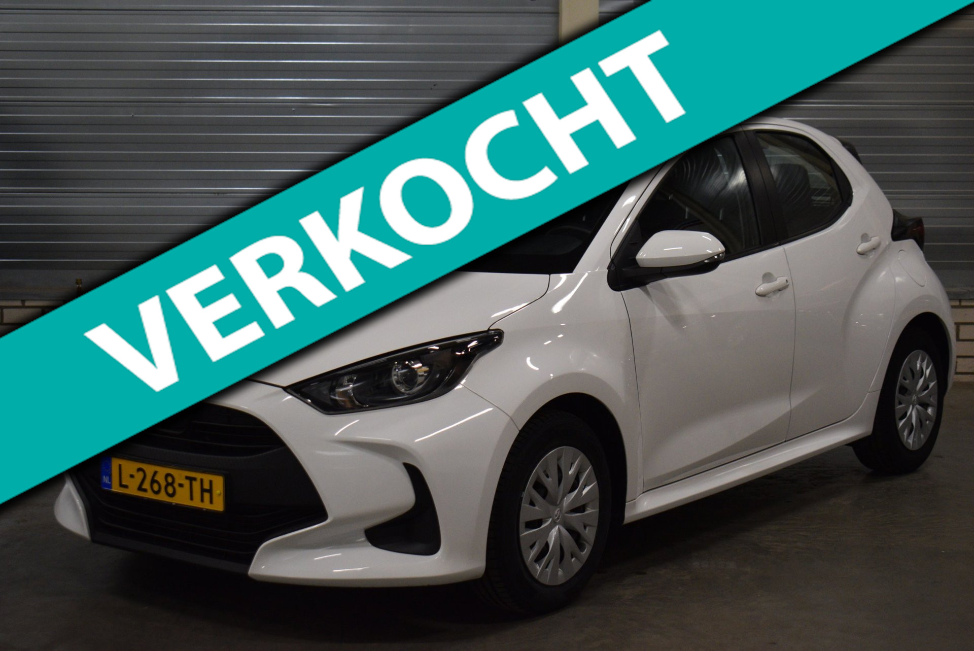 Toyota Toyota Yaris 1.5 Hybrid Active 51.000KM! + Navigatie|Achteruitrijcamera|Bluetooth|Dealer Onderhouden| 2021 - voorkant