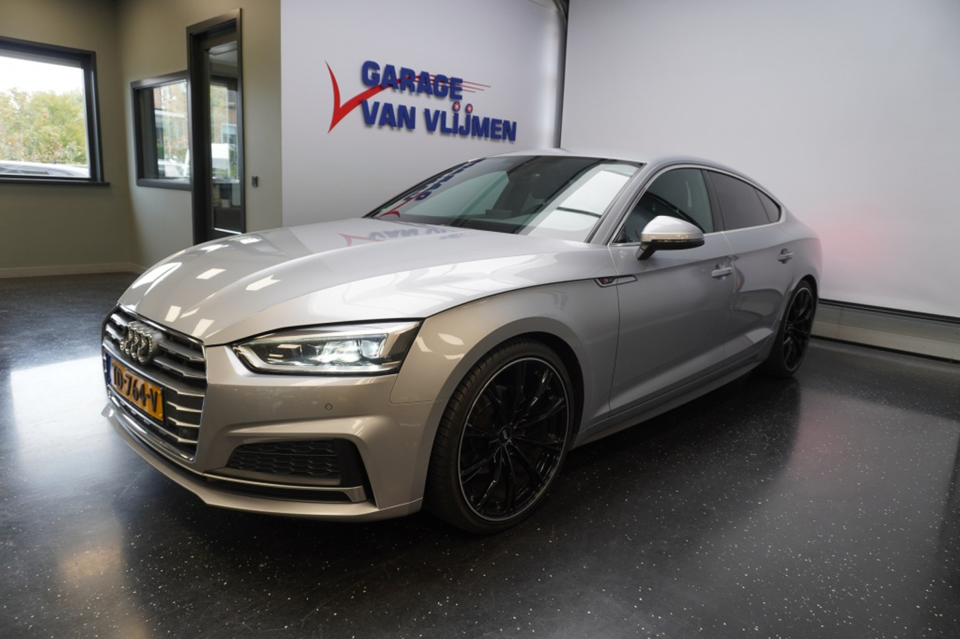 Audi A5 Sportback 40 TSFI S-line Sport 20'' LED 2018 - voorkant