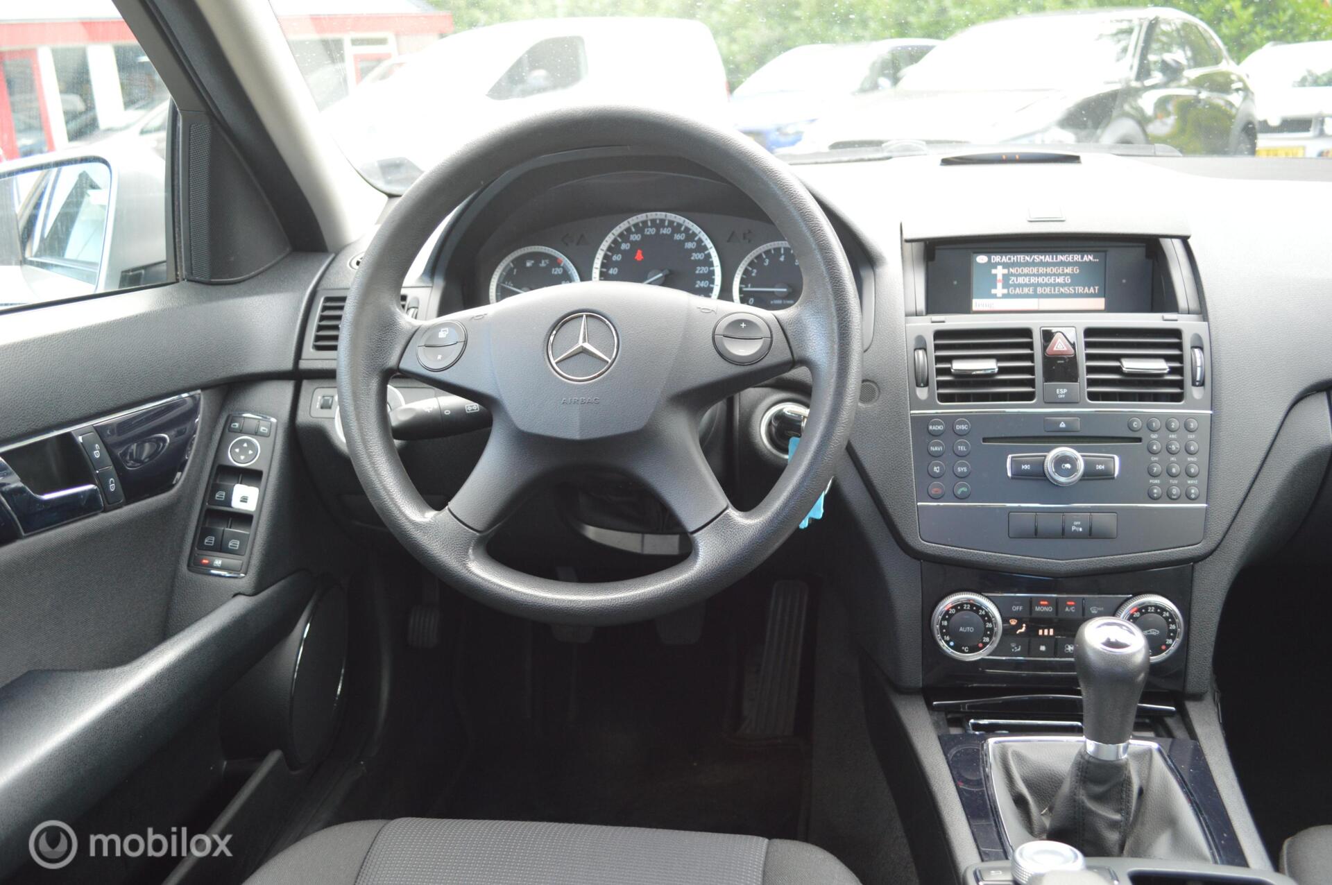 Foto van Mercedes-Benz C 180 Kompressor