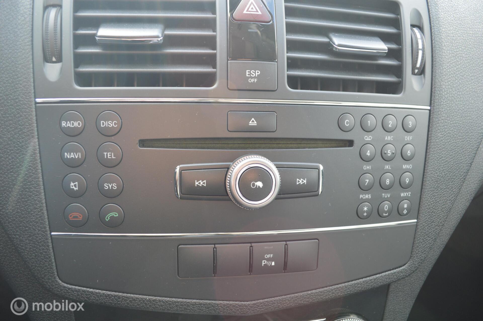 Foto van Mercedes-Benz C 180 Kompressor