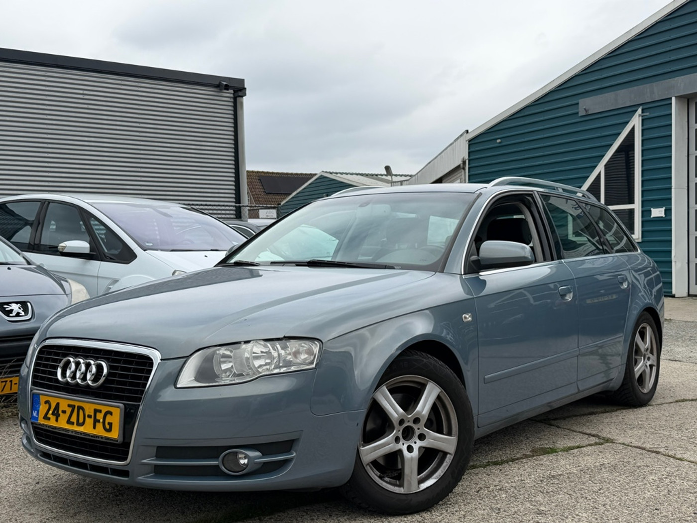 Audi Audi A4 2.0 Advance - TREKHAAK - PDC -AIRCO 2008 - voorkant