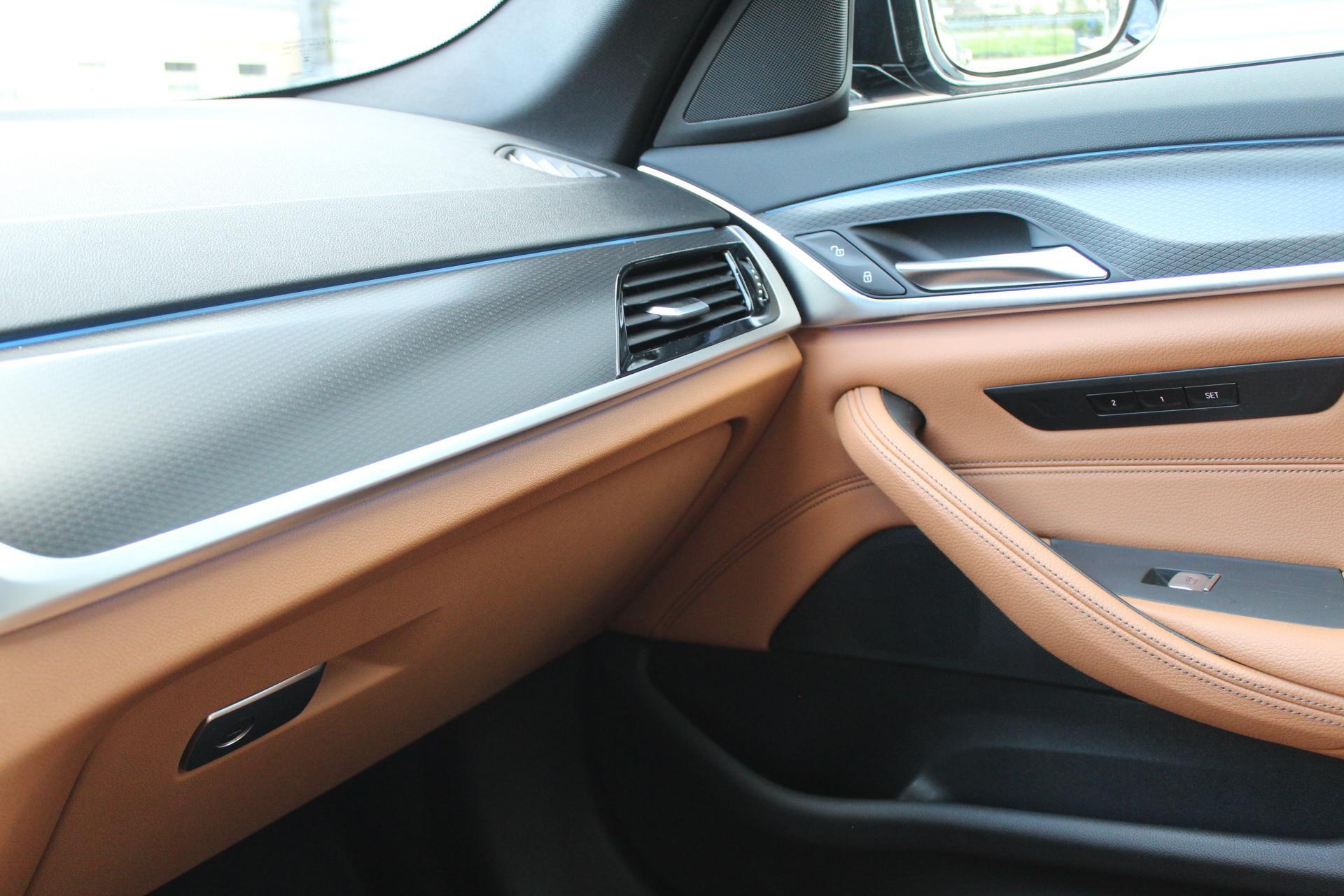 Foto van BMW 530e