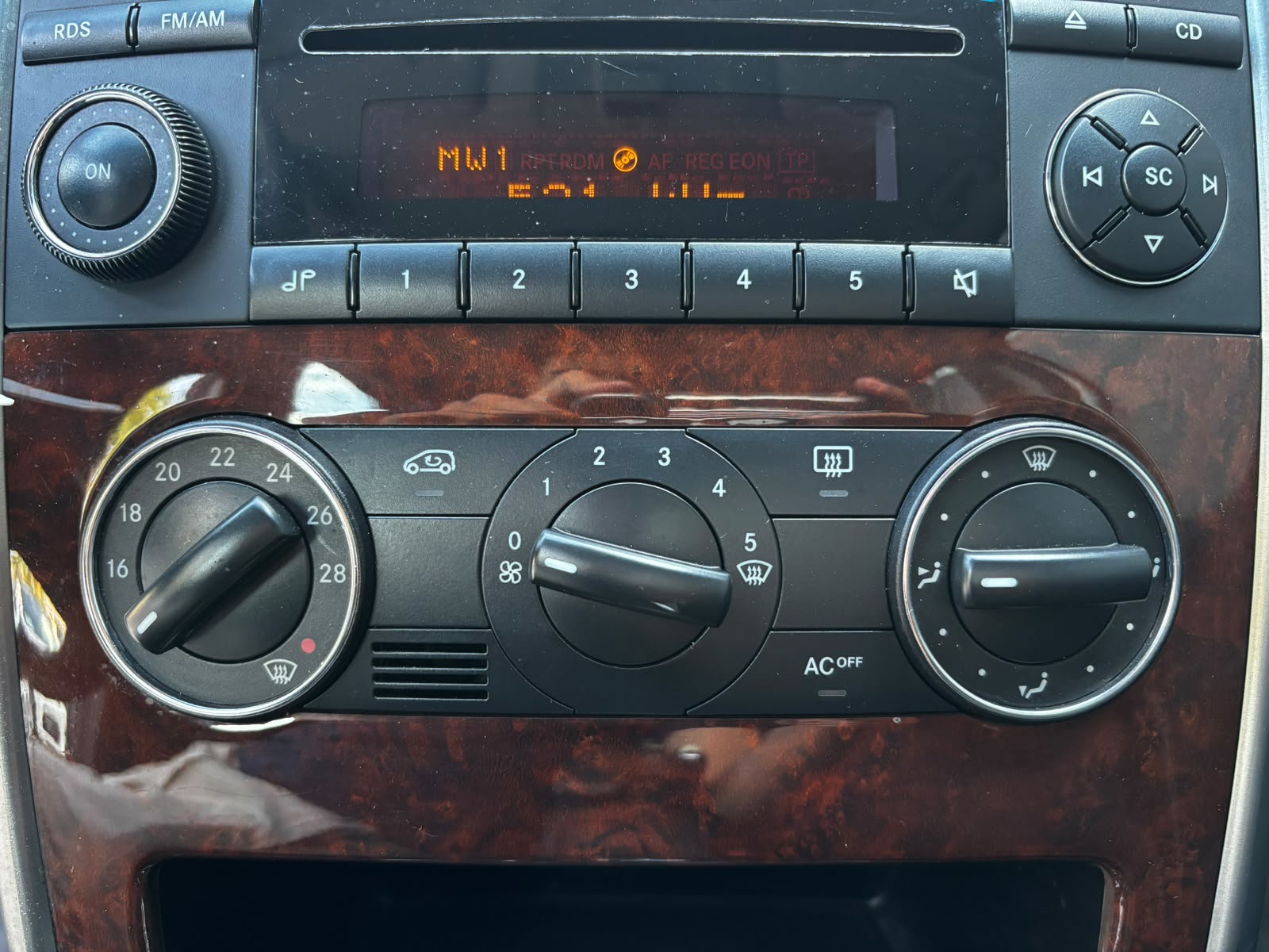 Foto van Mercedes-Benz B 170