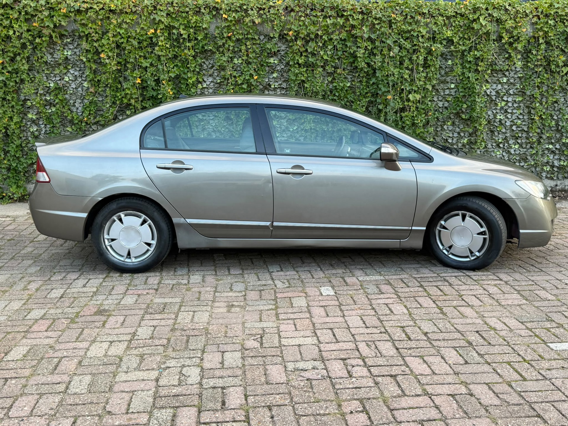 Foto van Honda Civic 4dr Hybrid