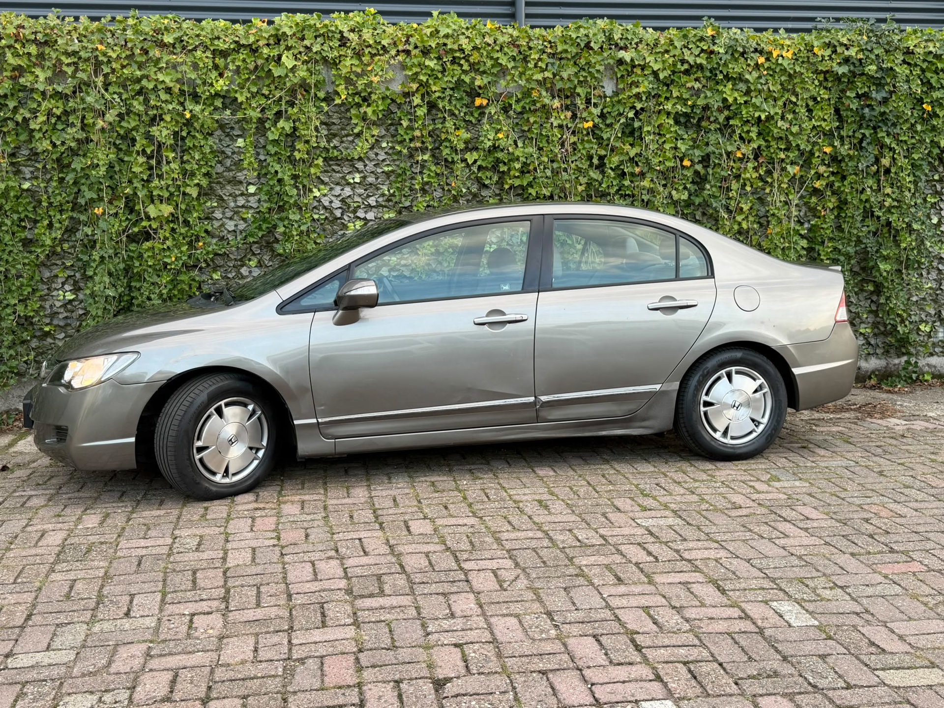 Foto van Honda Civic 4dr Hybrid