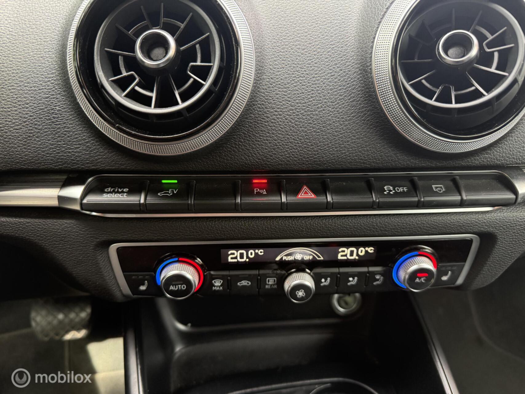 Foto van Audi A3 Sportback E-tron