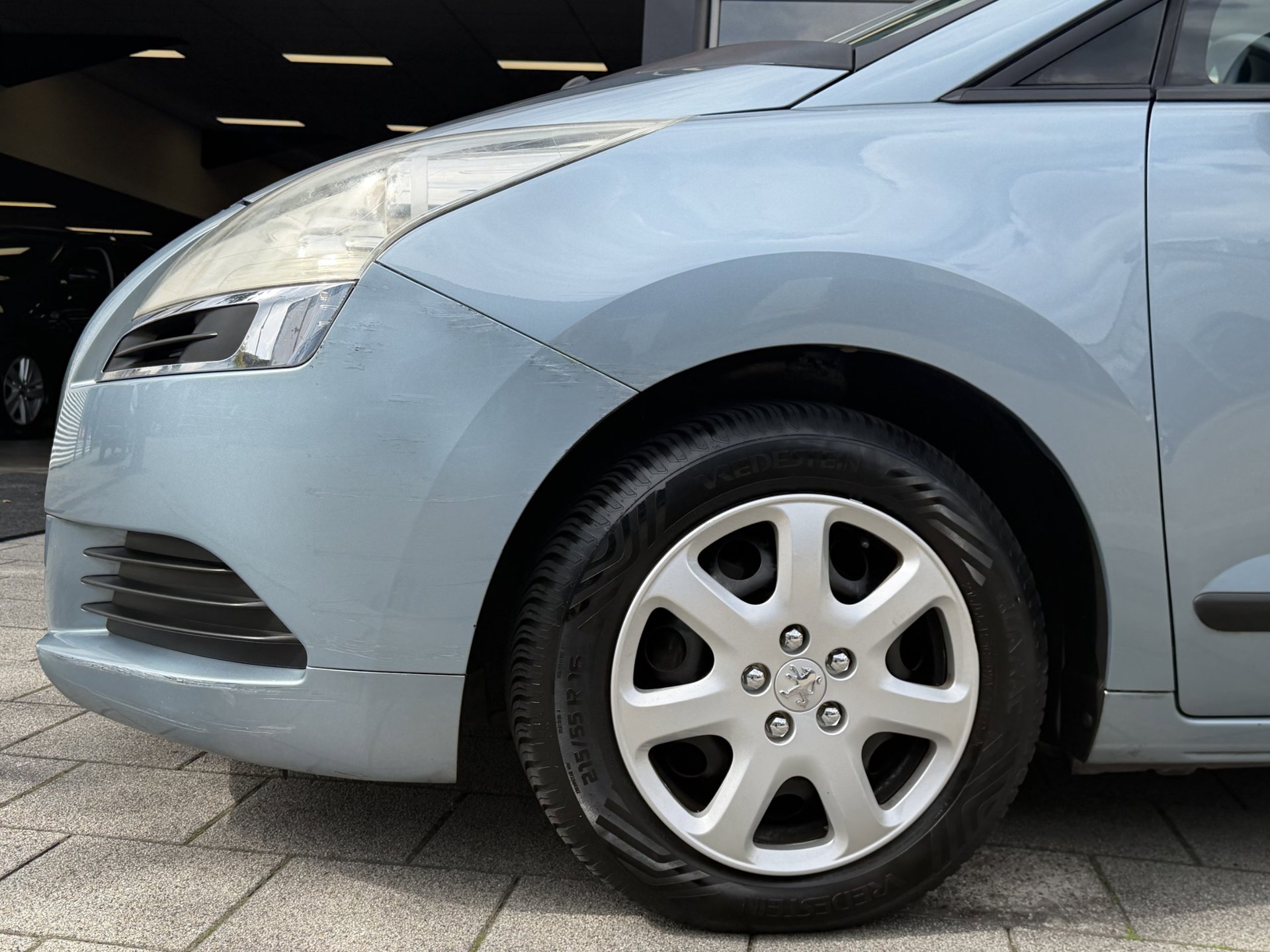 Foto van Peugeot 5008