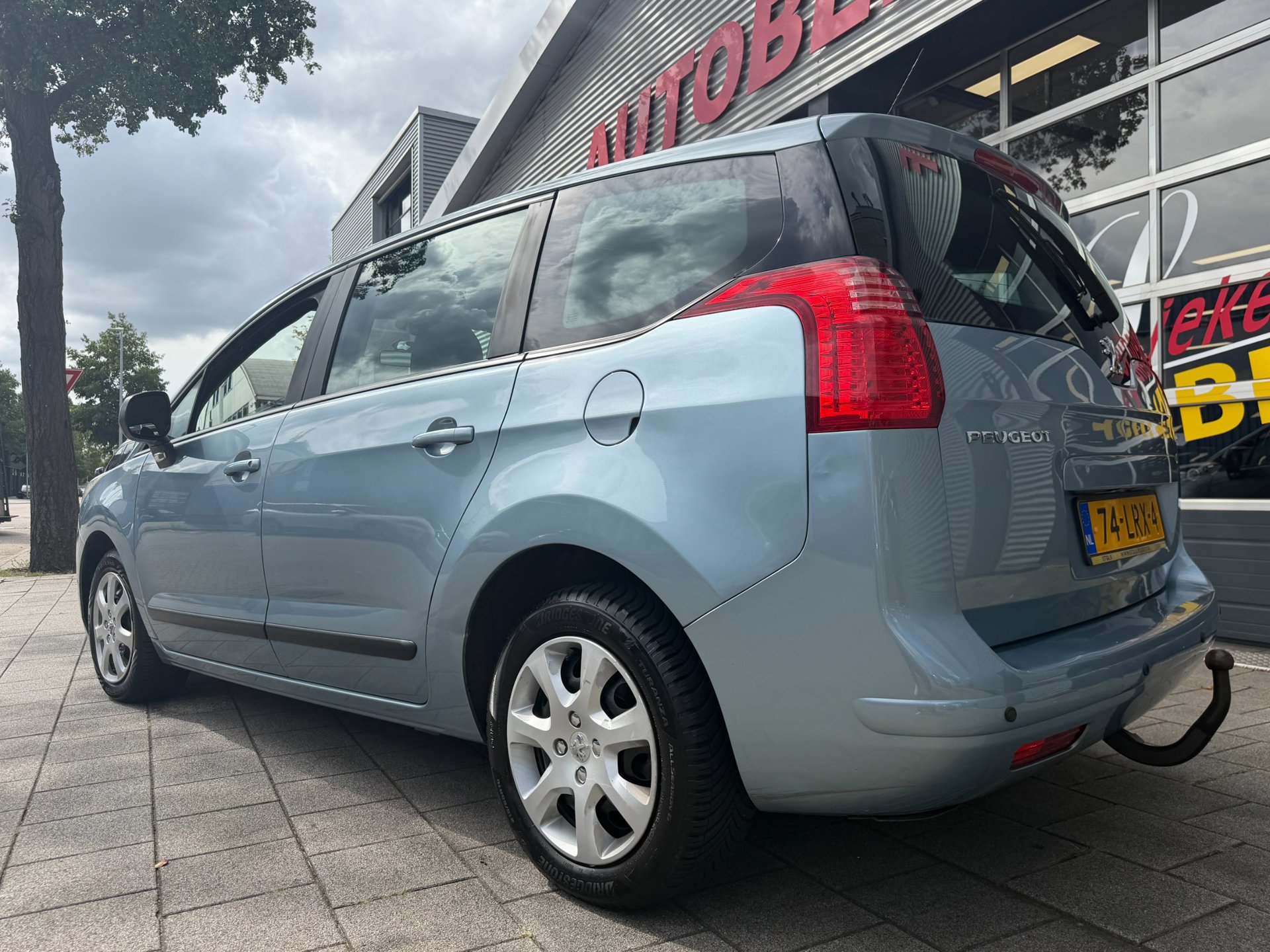 Foto van Peugeot 5008