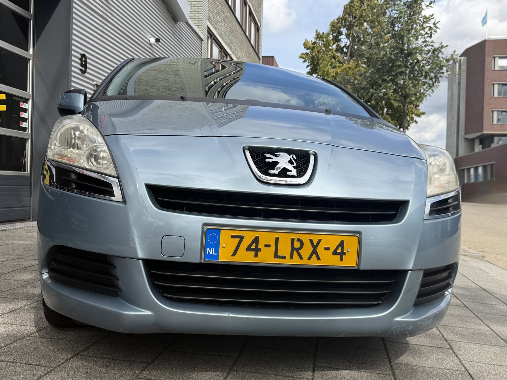 Foto van Peugeot 5008