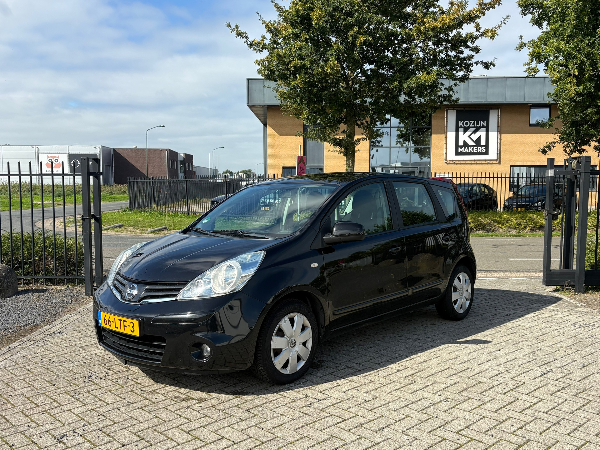 Nissan Nissan Note 1.4 Visia | 5 deurs | AIRCO | 06-27 APK! 2010 - voorkant