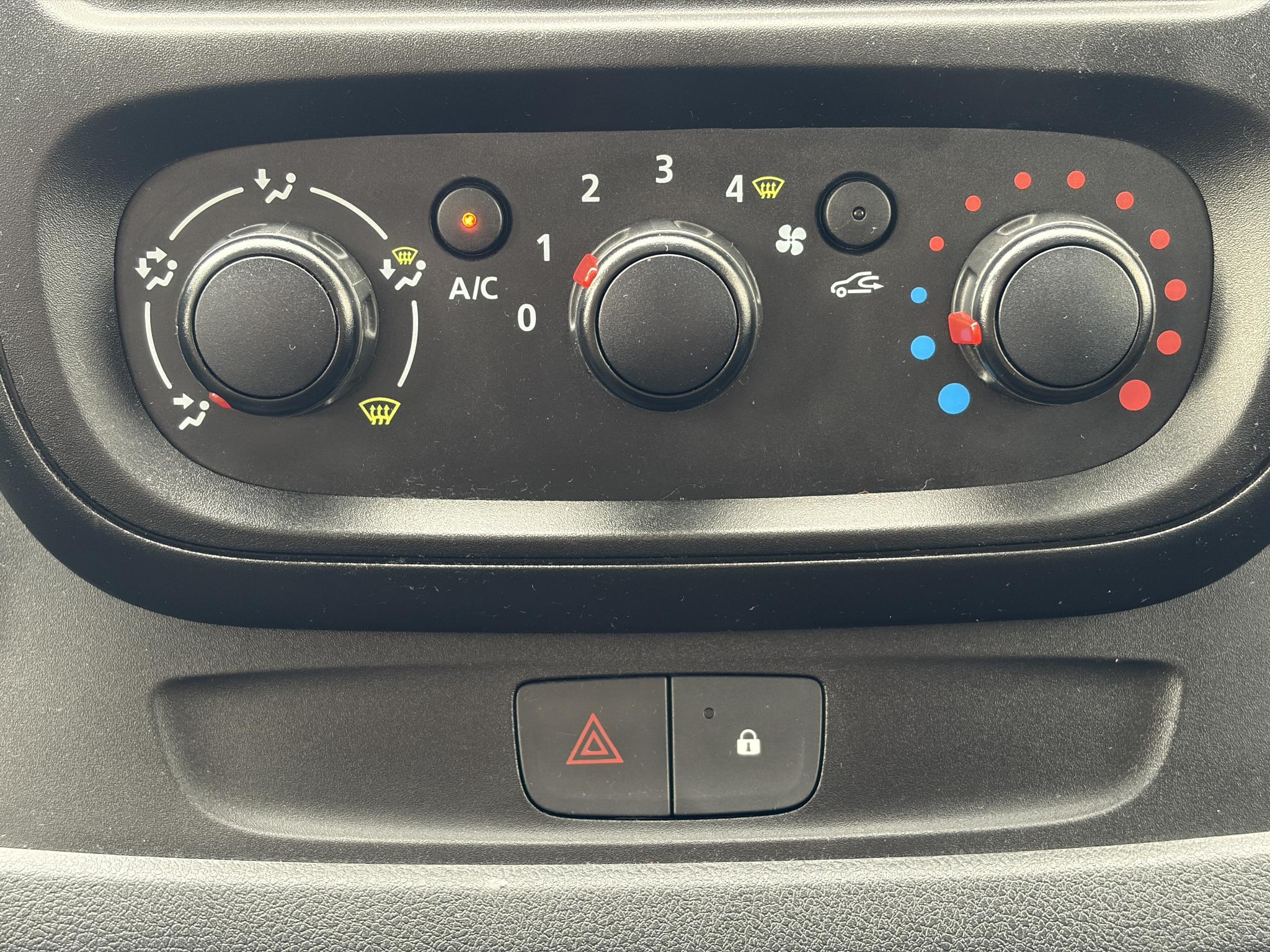 Foto van Nissan Nissan Nv300