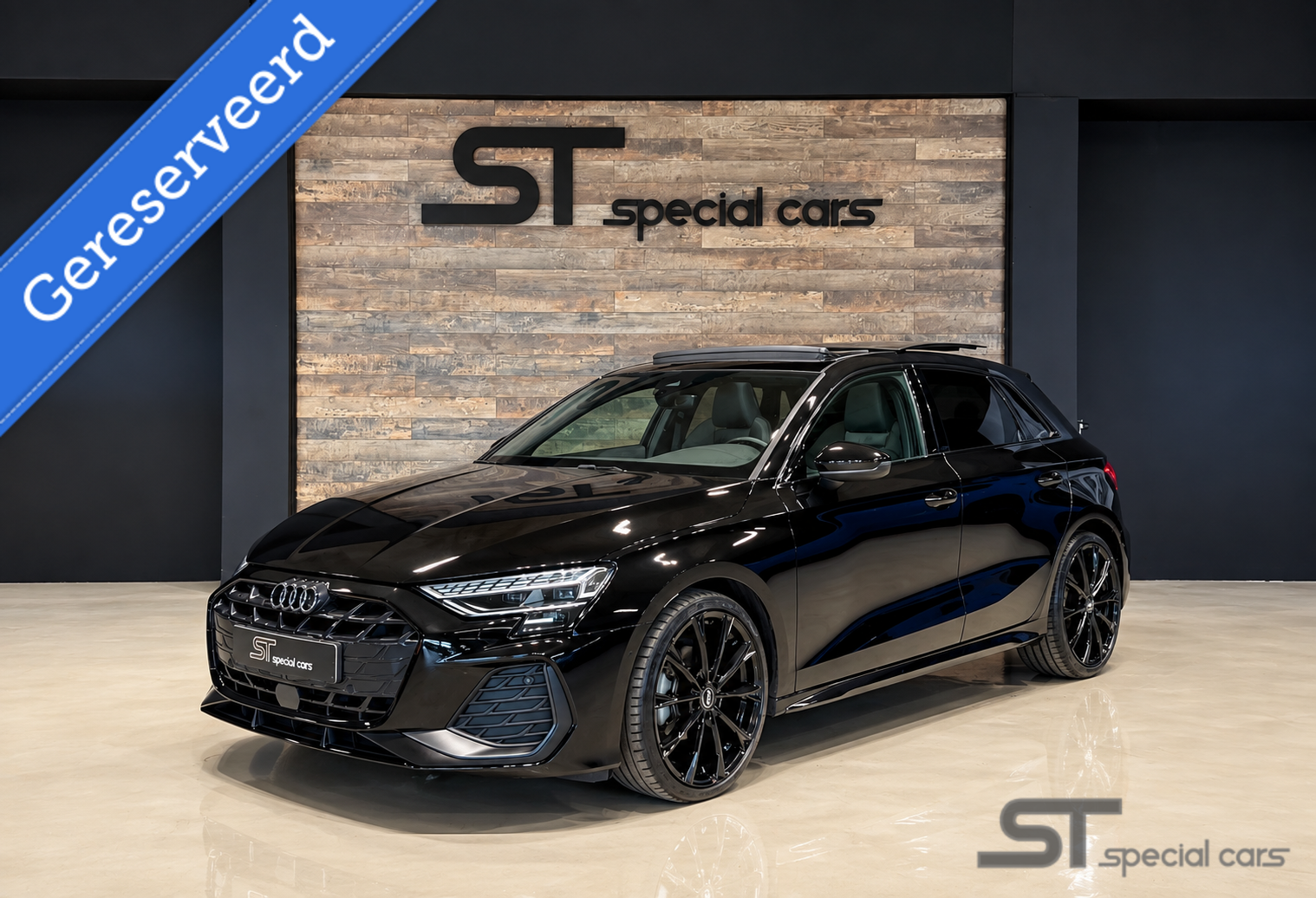Audi A3 Sportback 35 TFSI S edition|Pano|Matrix|SONOS|BTW 2024 - voorkant