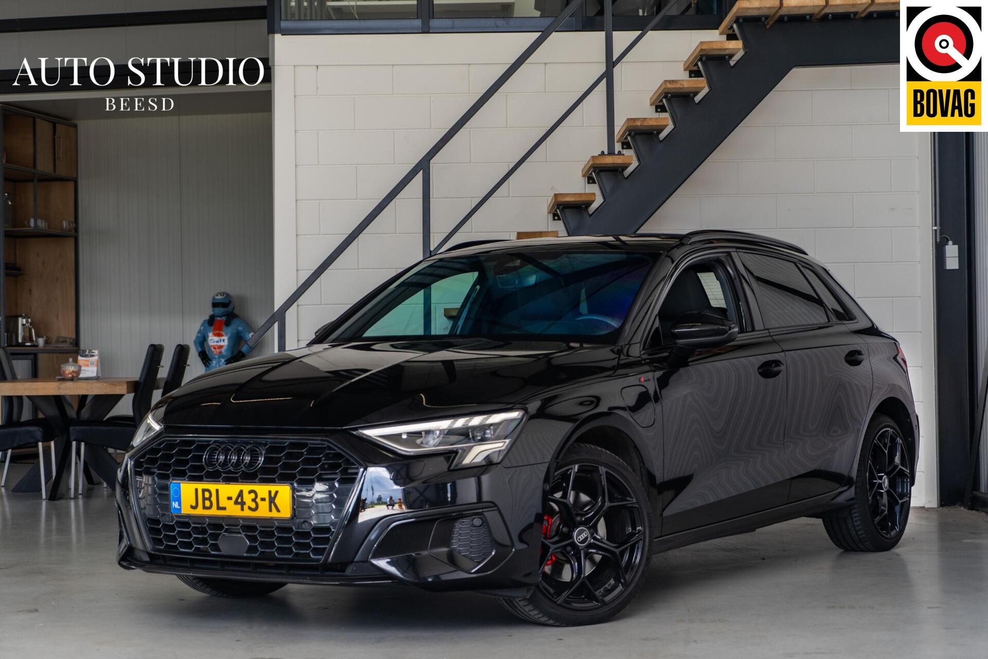 Audi A3 Sportback 40 TFSI e | S-line | Matrix | Cam | Carplay | Keyless 2021 - voorkant
