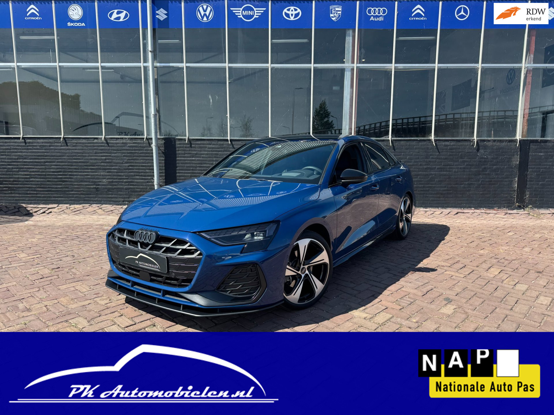 Audi A3 Limousine 35 TFSI S-Line Black Edition 2024 - voorkant