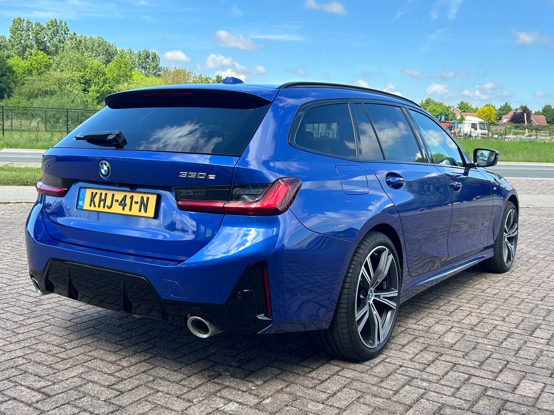 Foto van BMW 330e xDrive