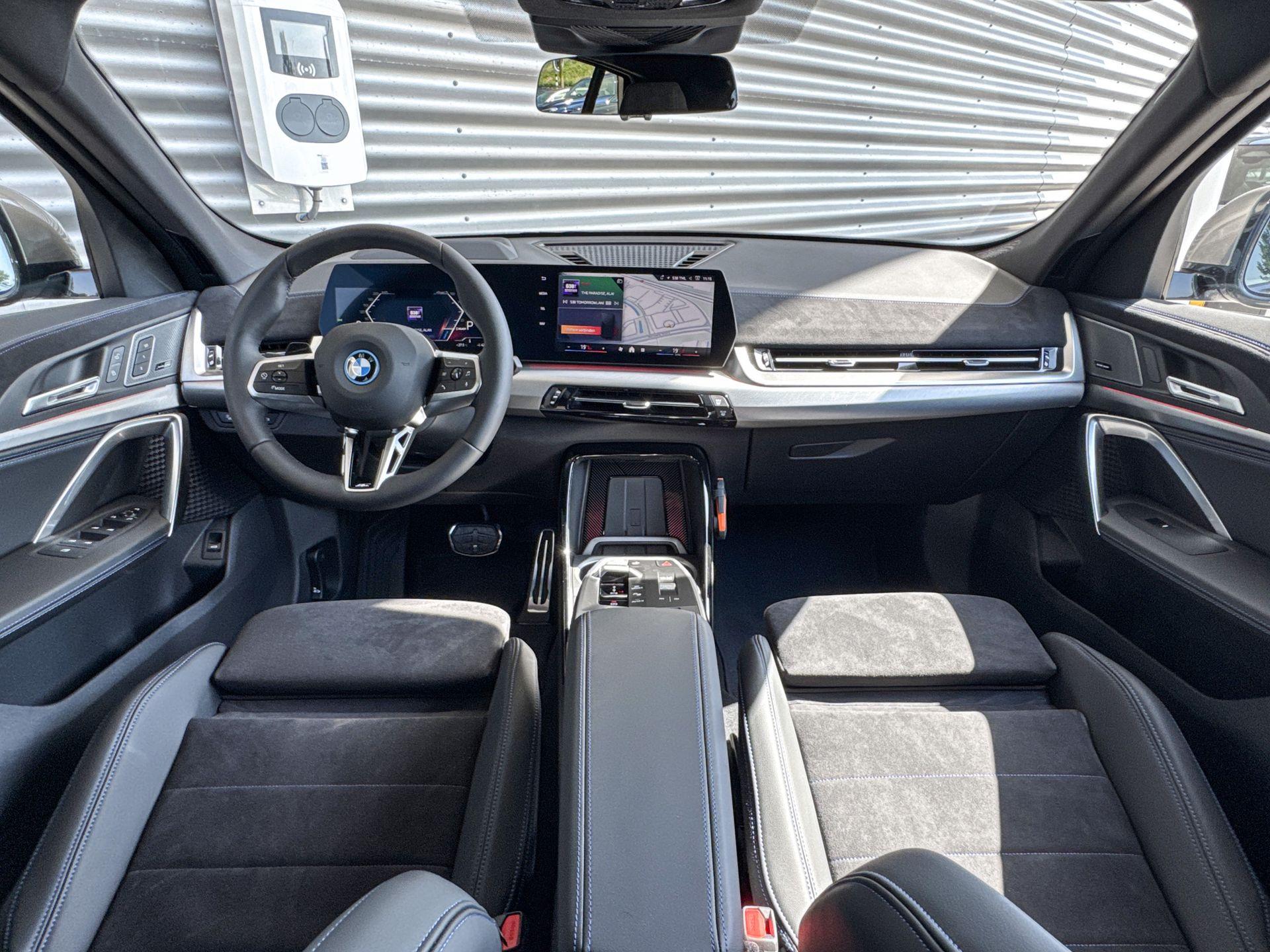 Foto van BMW Ix2 Edrive20