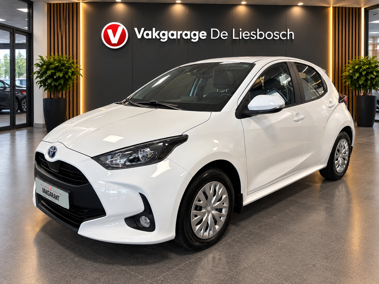 Toyota Toyota Yaris 1.5 Hybrid 115 Comfort/navi/camera/cruisec/lane assist/boeken 2022 - voorkant