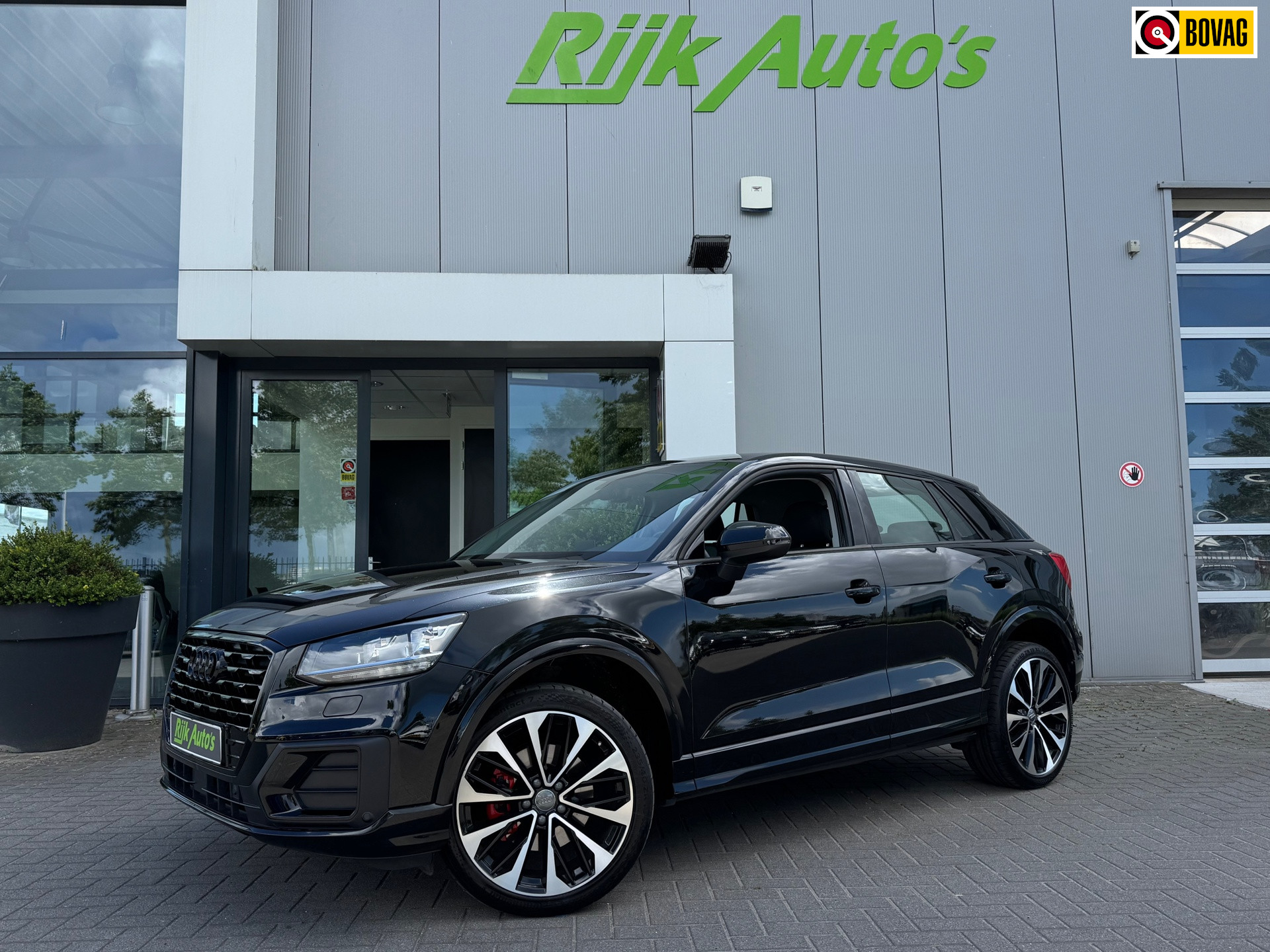 Audi Q2 30 TFSI Design * Camera * CarPlay * Clima 2018 - voorkant