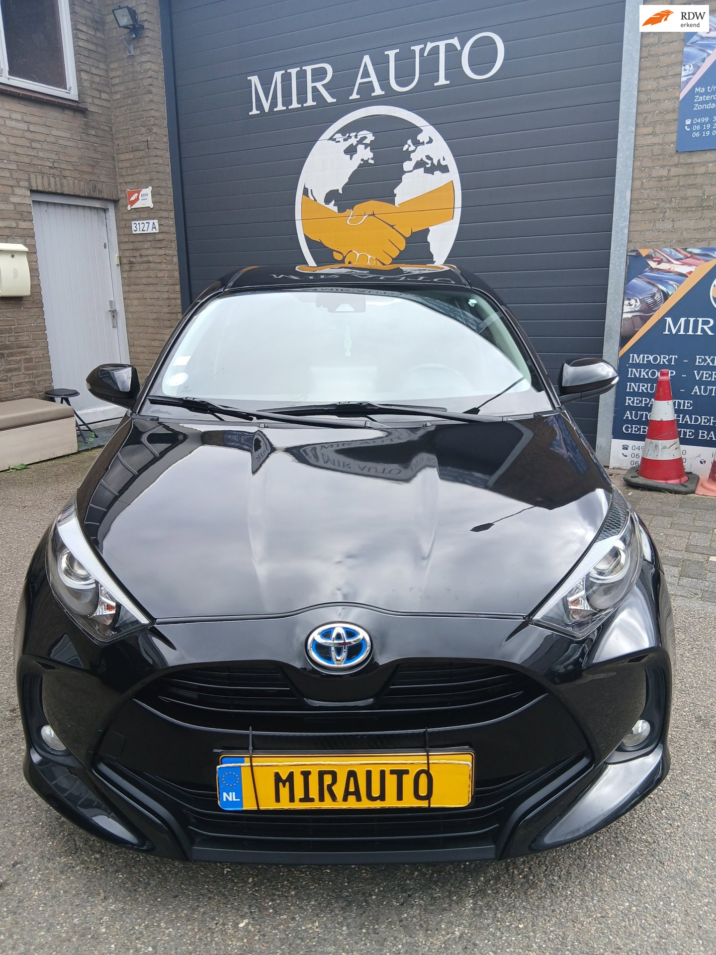 Toyota Toyota Yaris 1.5 Hybrid 115 Comfort 2021 - voorkant