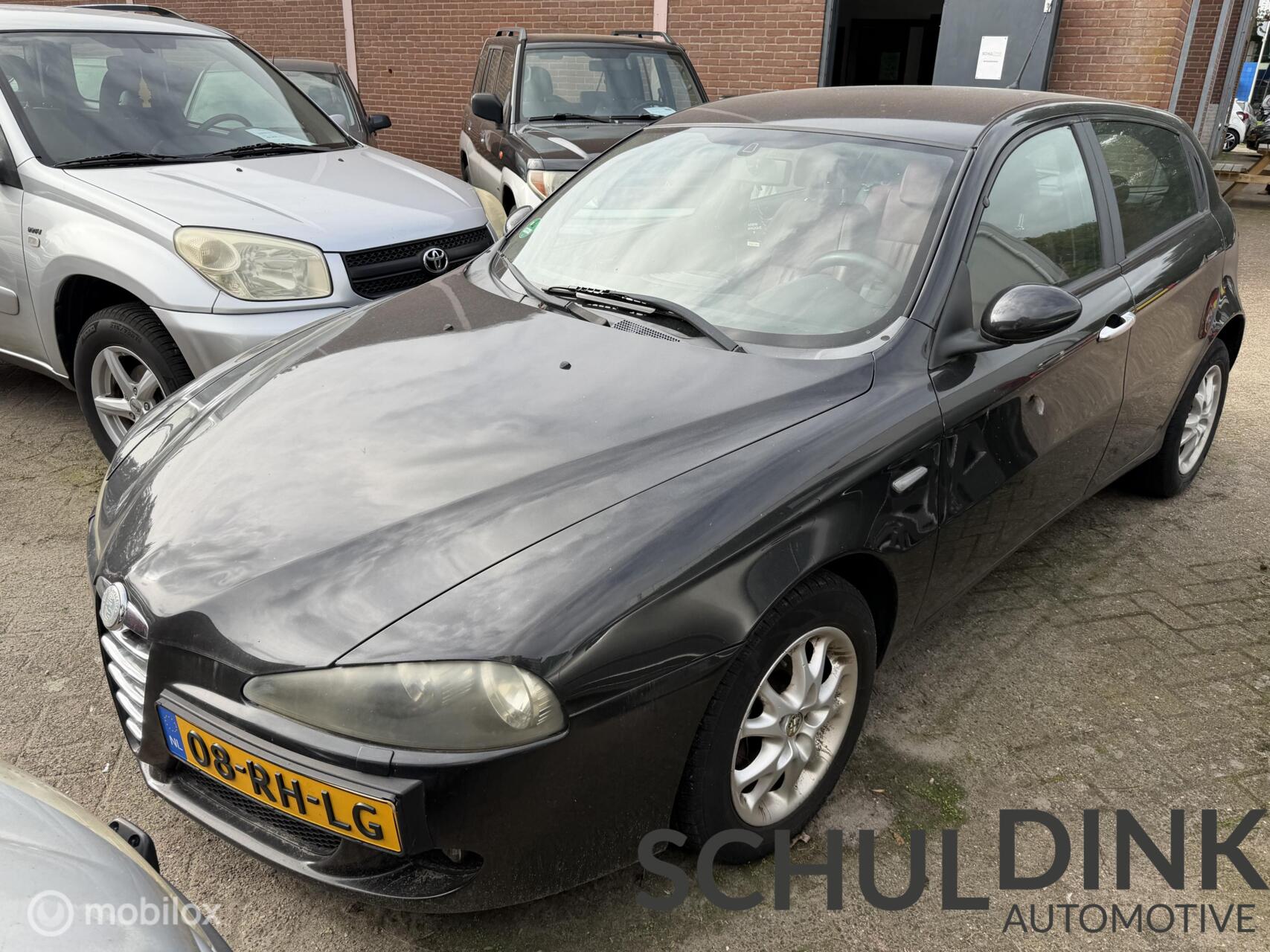 Alfa Romeo Alfa Romeo 147 1.6 T.Spark Veloce Distinctive 2005 - voorkant
