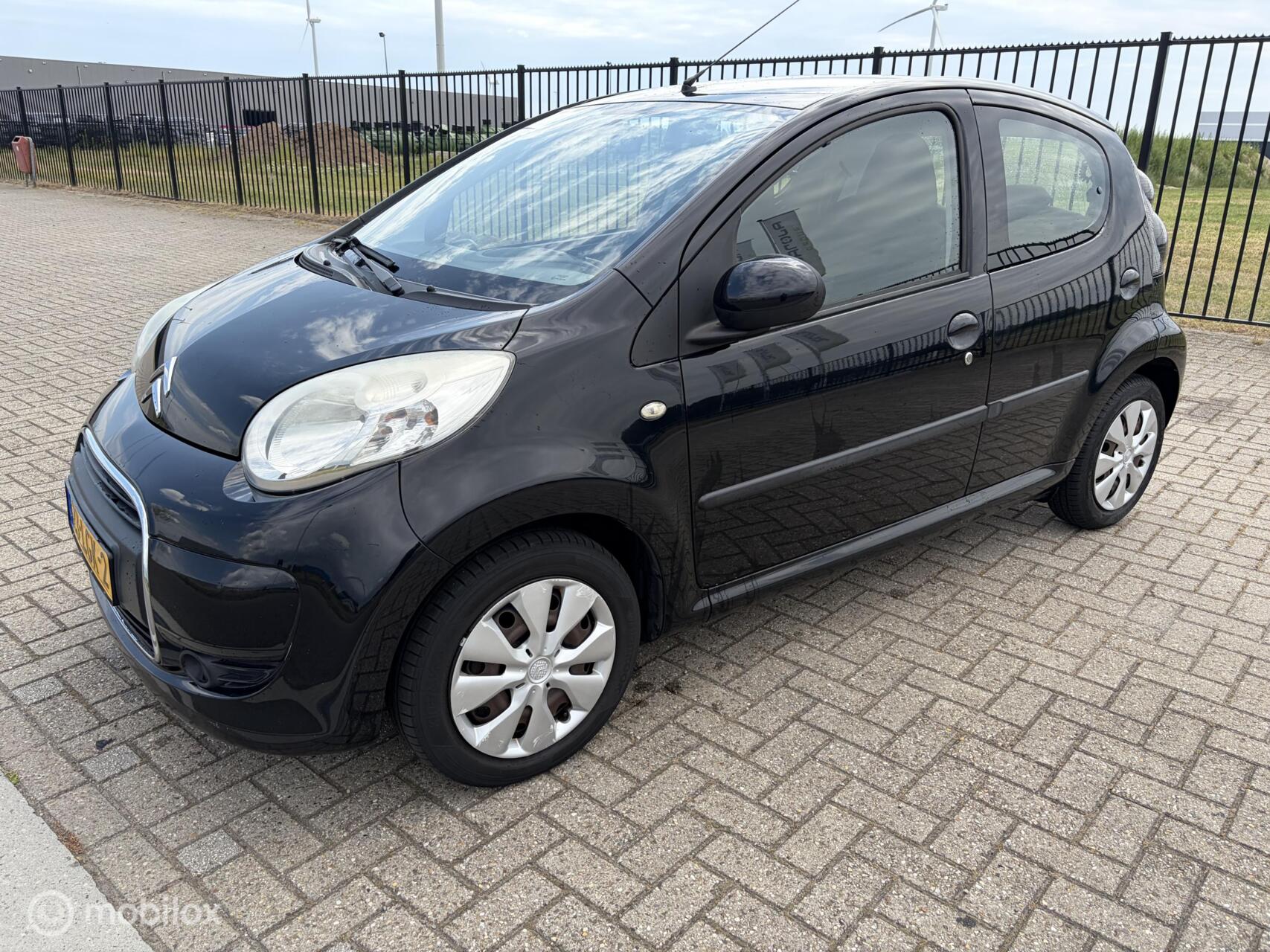 Citroen Citroen C1 1.0-12V Ambiance 2010 - voorkant
