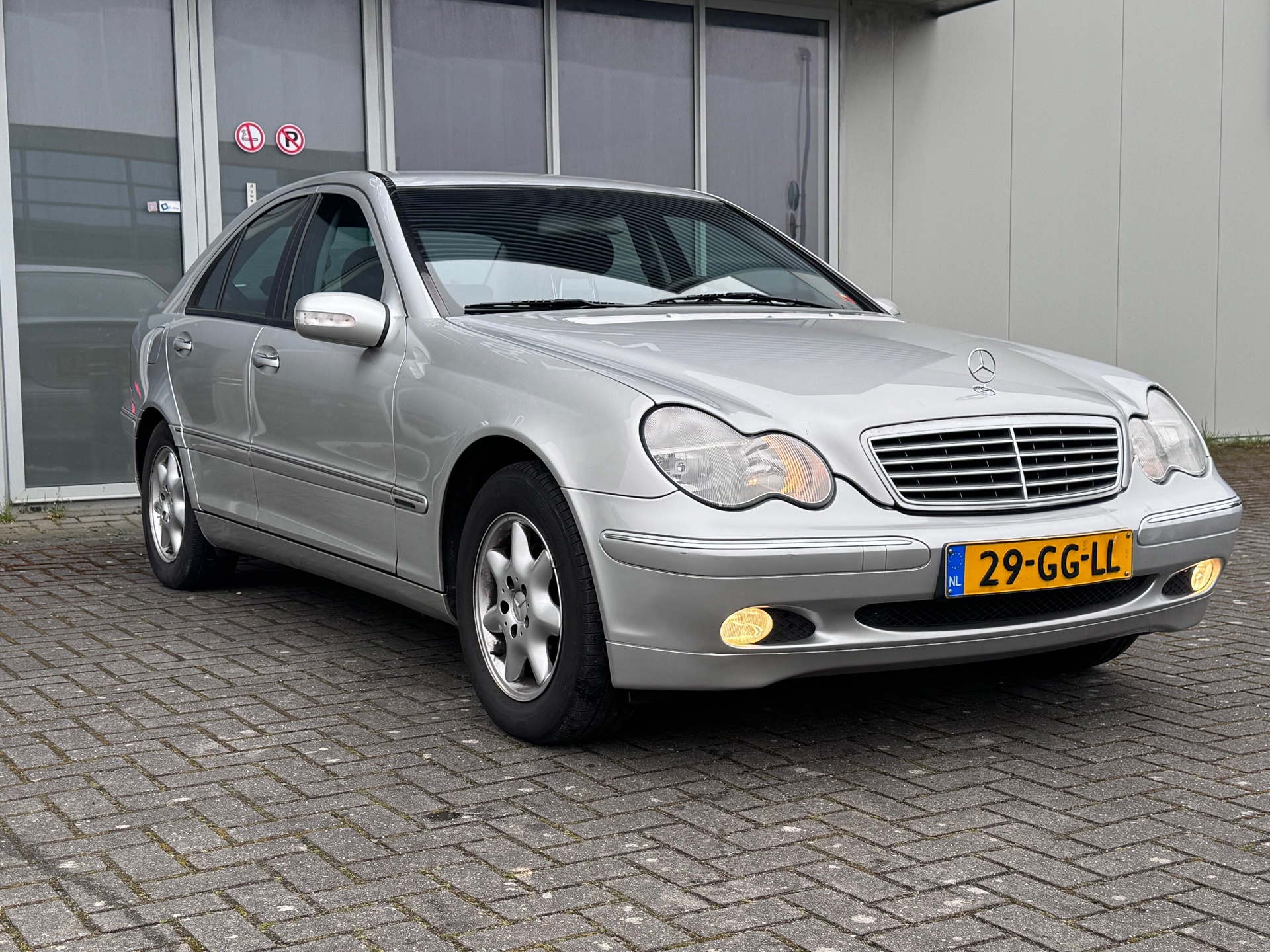 Foto van Mercedes-Benz C 200 Kompressor