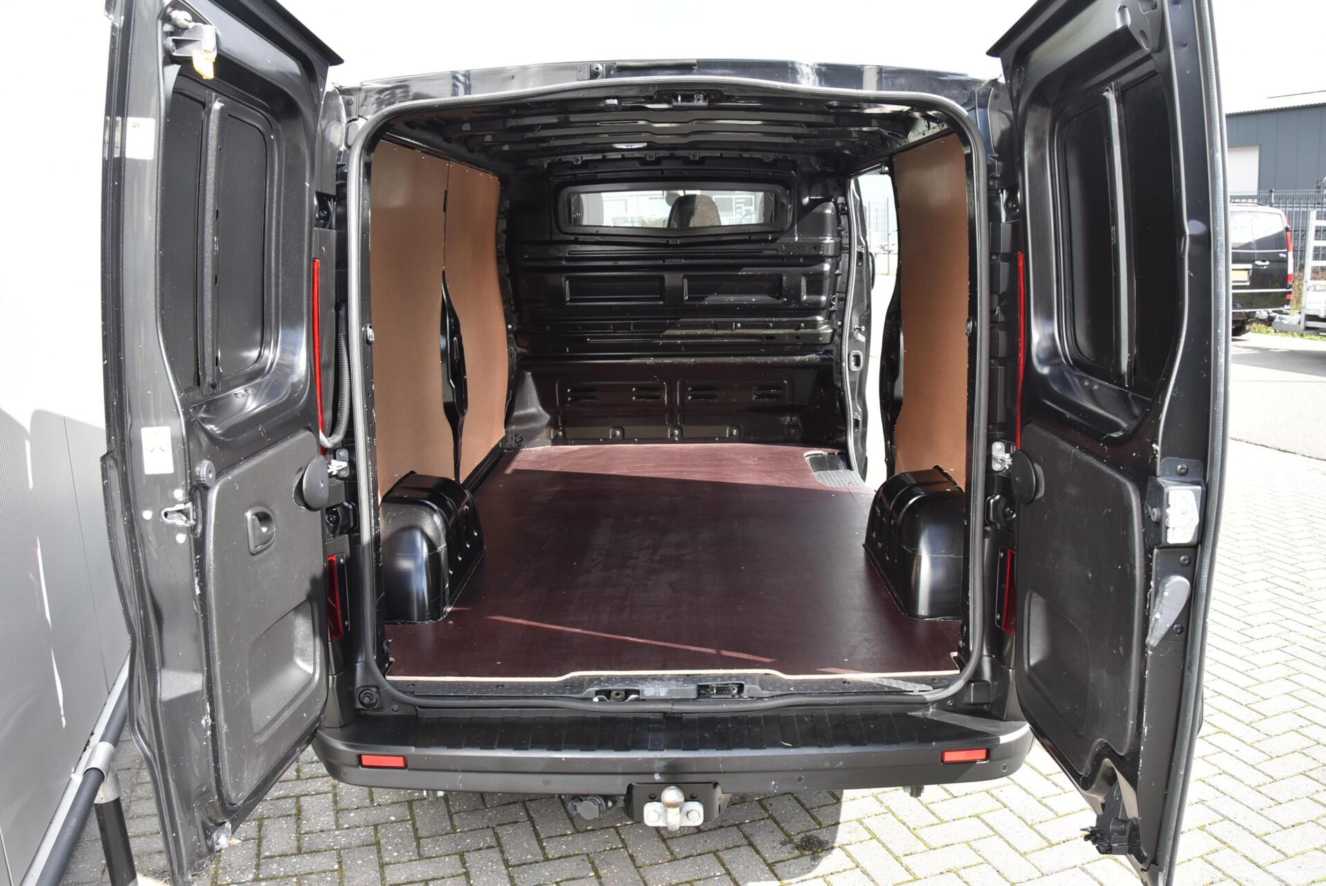 Foto van Nissan Nissan Nv300