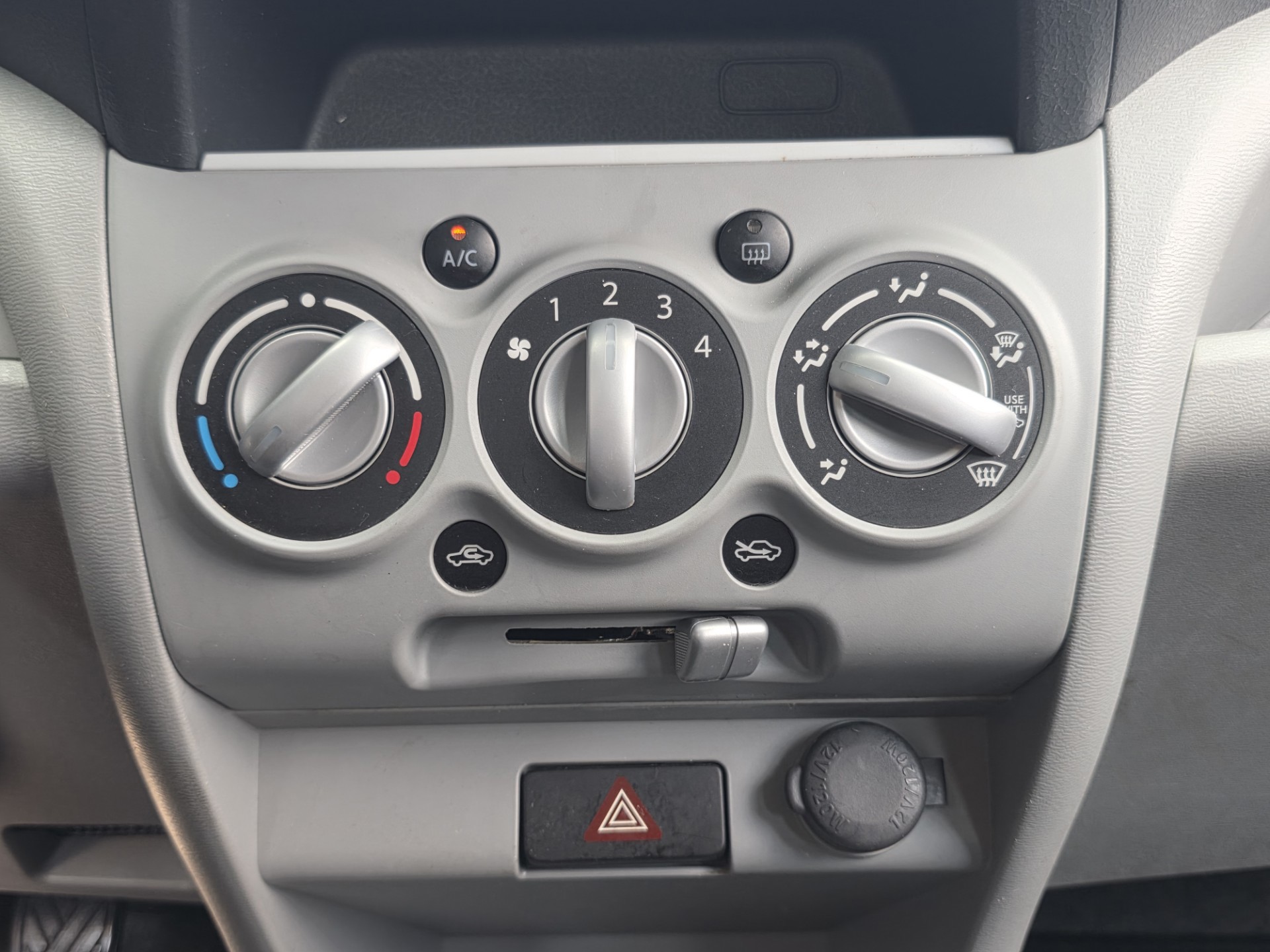 Foto van Nissan Nissan Pixo