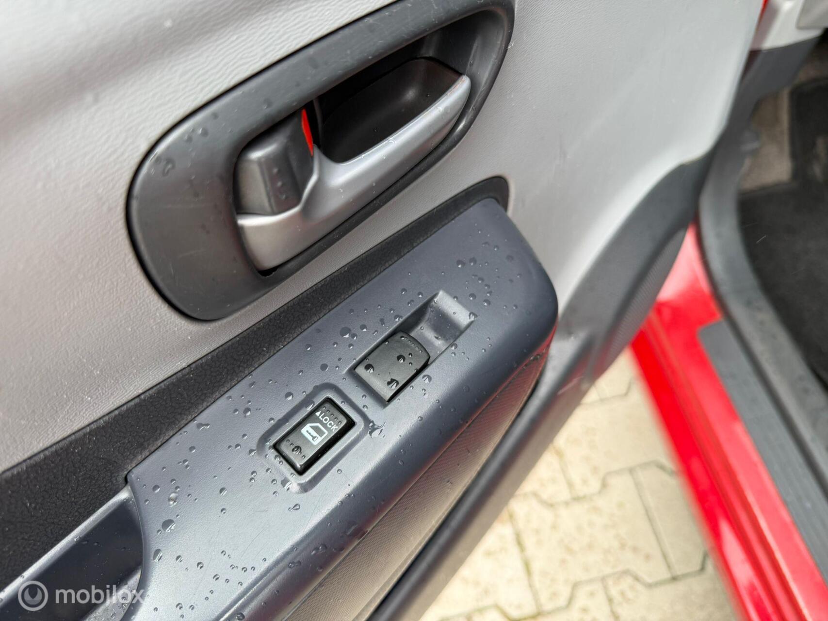 Foto van Nissan Nissan Pixo