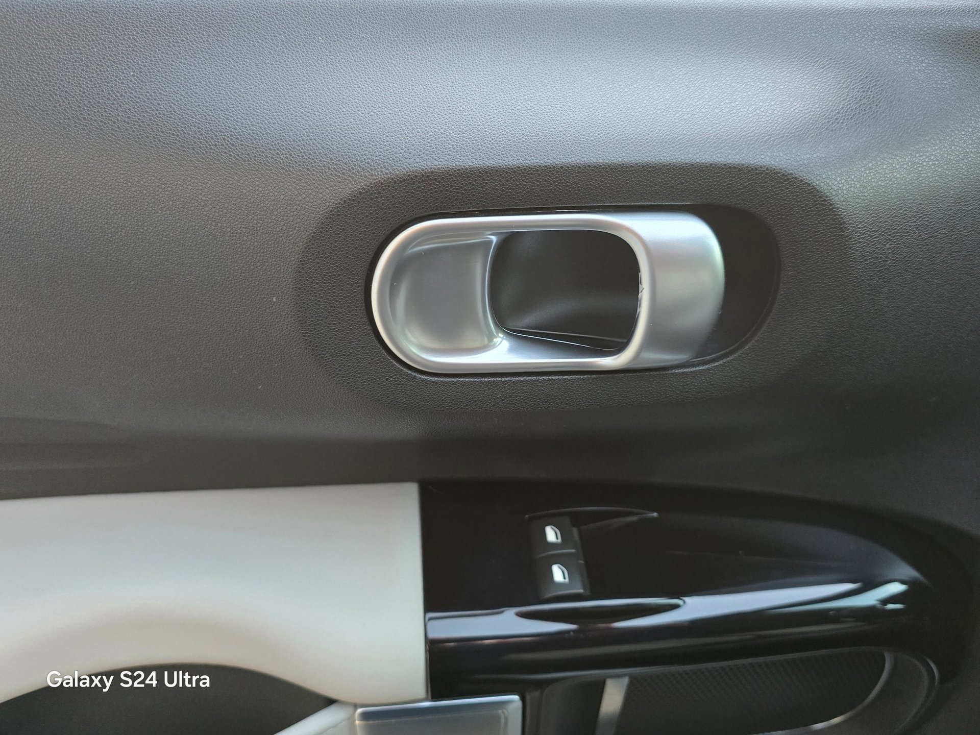 Foto van Citroen C4 Cactus