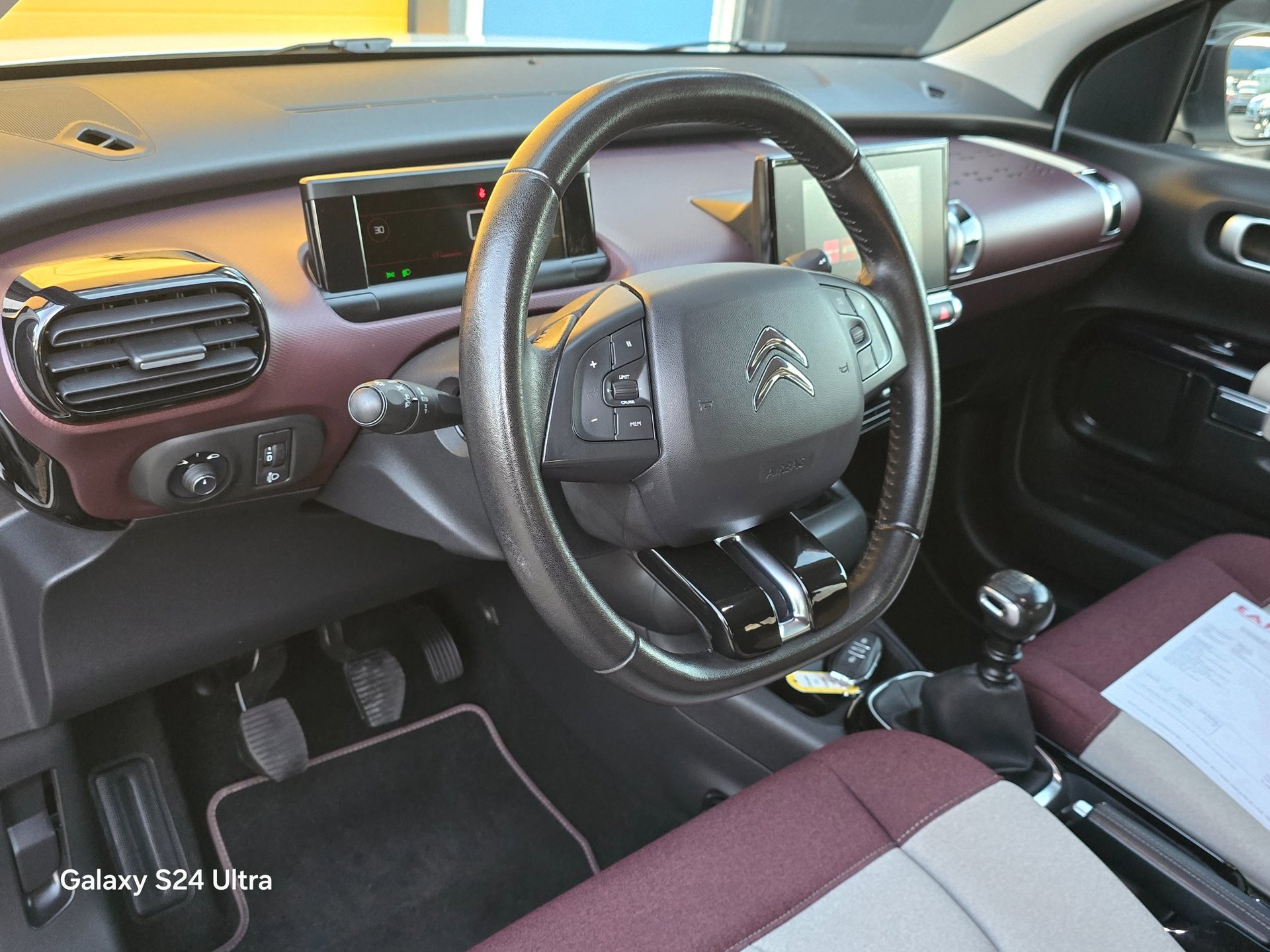 Foto van Citroen C4 Cactus