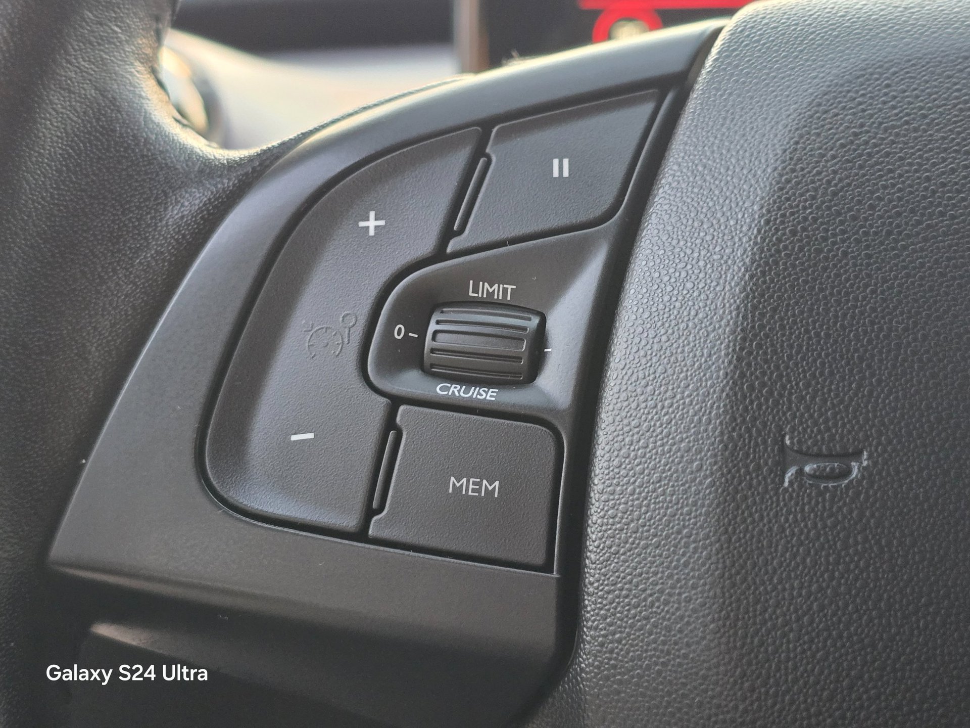 Foto van Citroen C4 Cactus