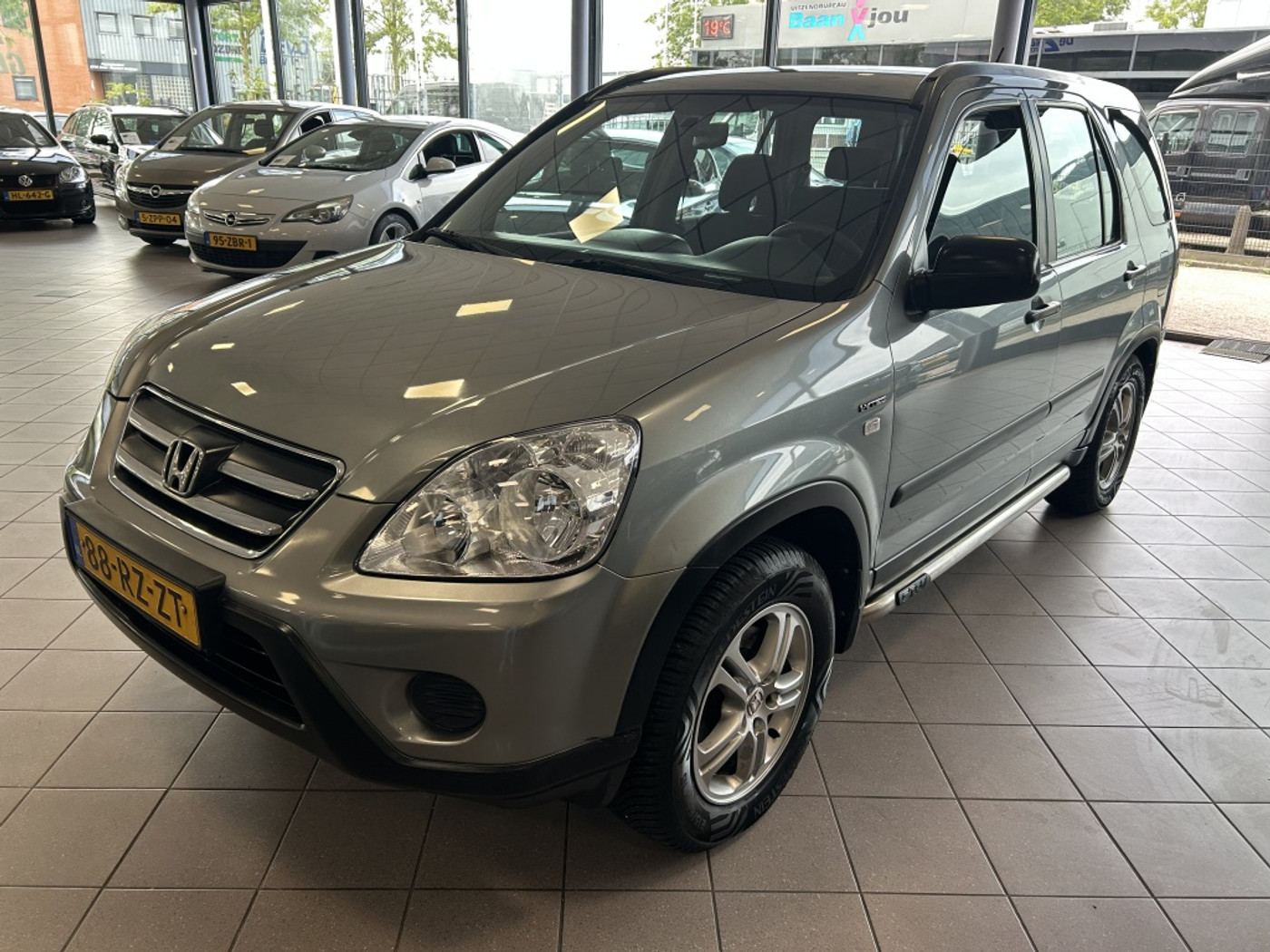 Honda Honda Cr-v 2.0i LS 4X4 Eerste Eig NW APK BJ 2005 !!! 2005 - voorkant
