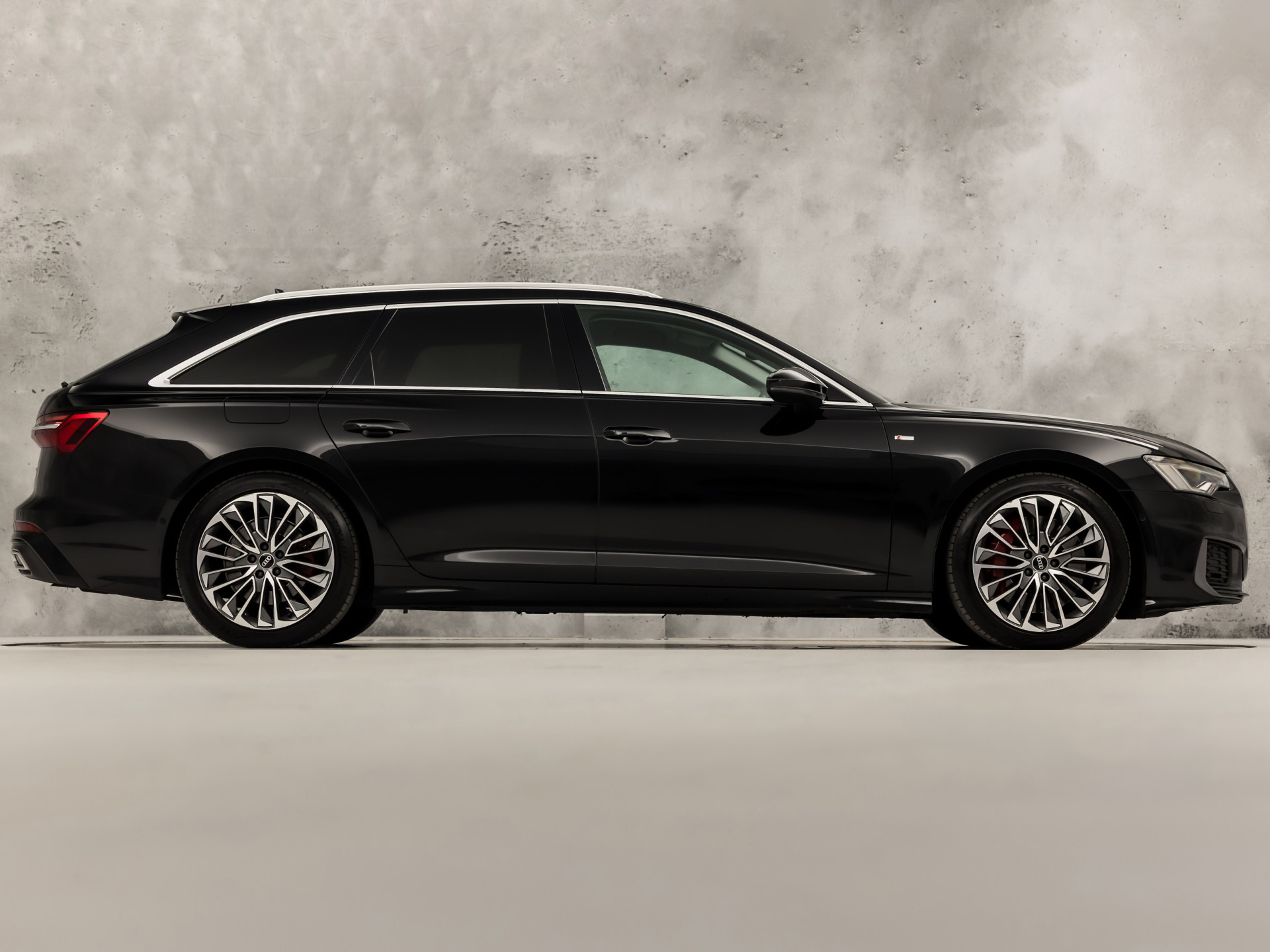 Foto van Audi A6 Avant 55 TFSI E