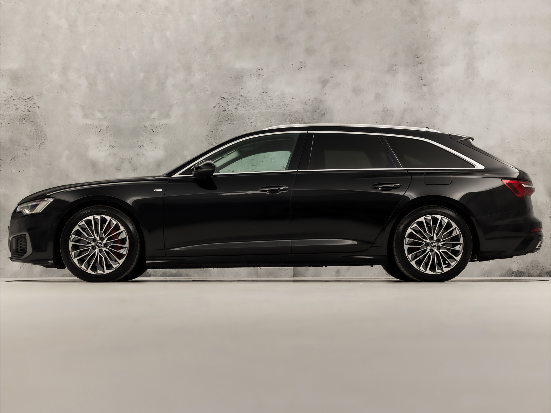 Foto van Audi A6 Avant 55 TFSI E