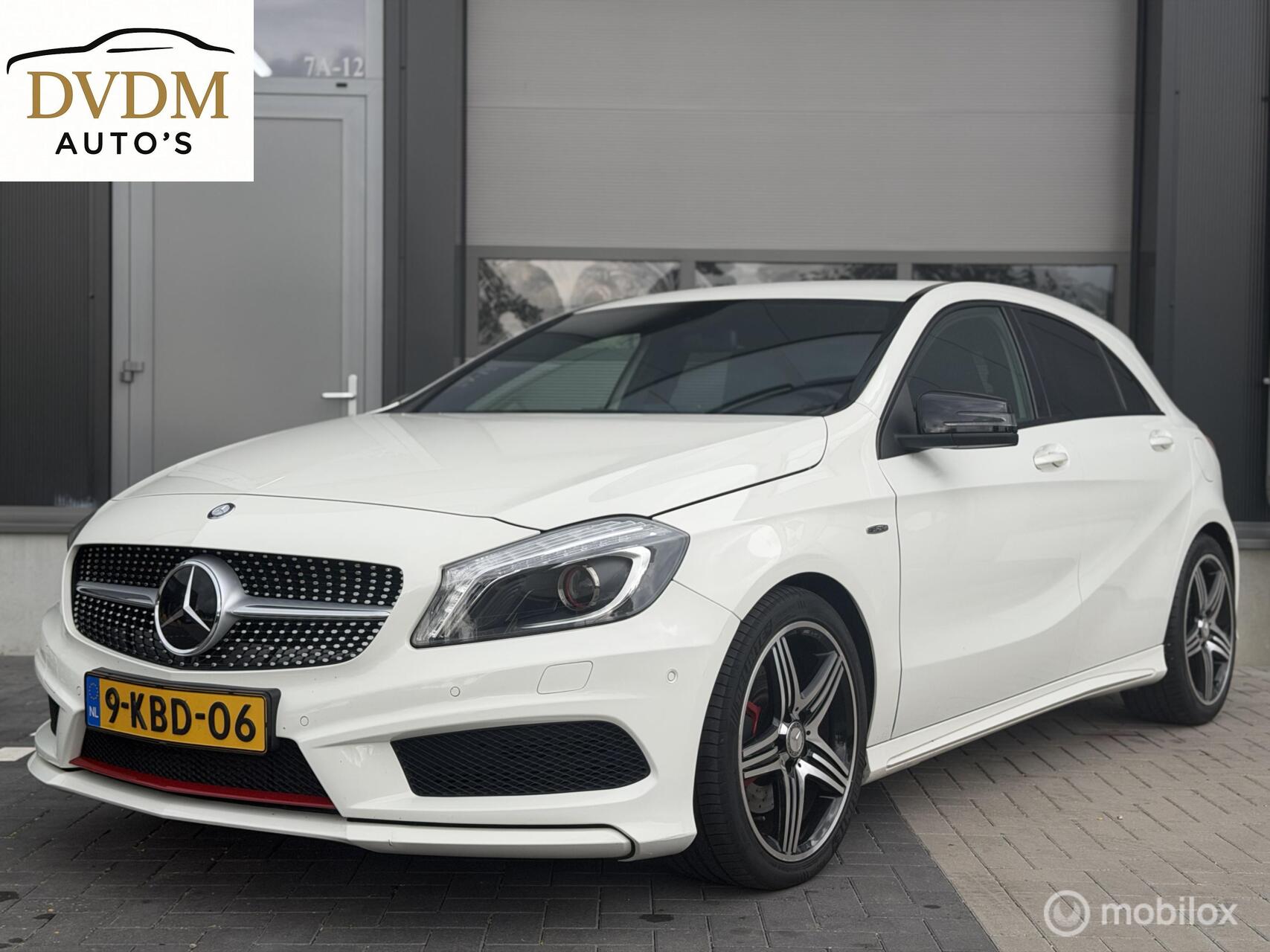 Mercedes-Benz A 250 250 Sport Ambition 2013 - voorkant
