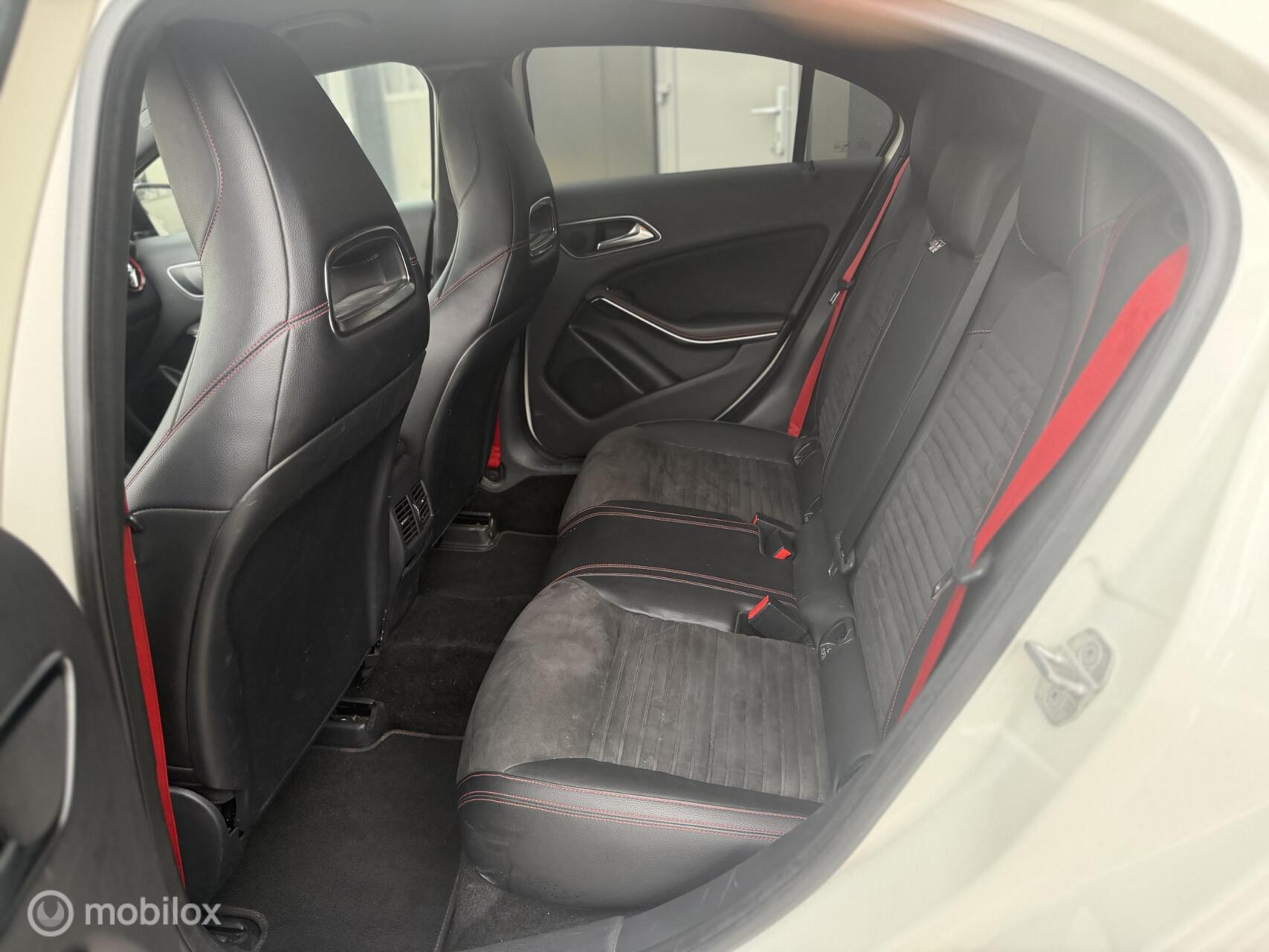 Foto van Mercedes-Benz A 250