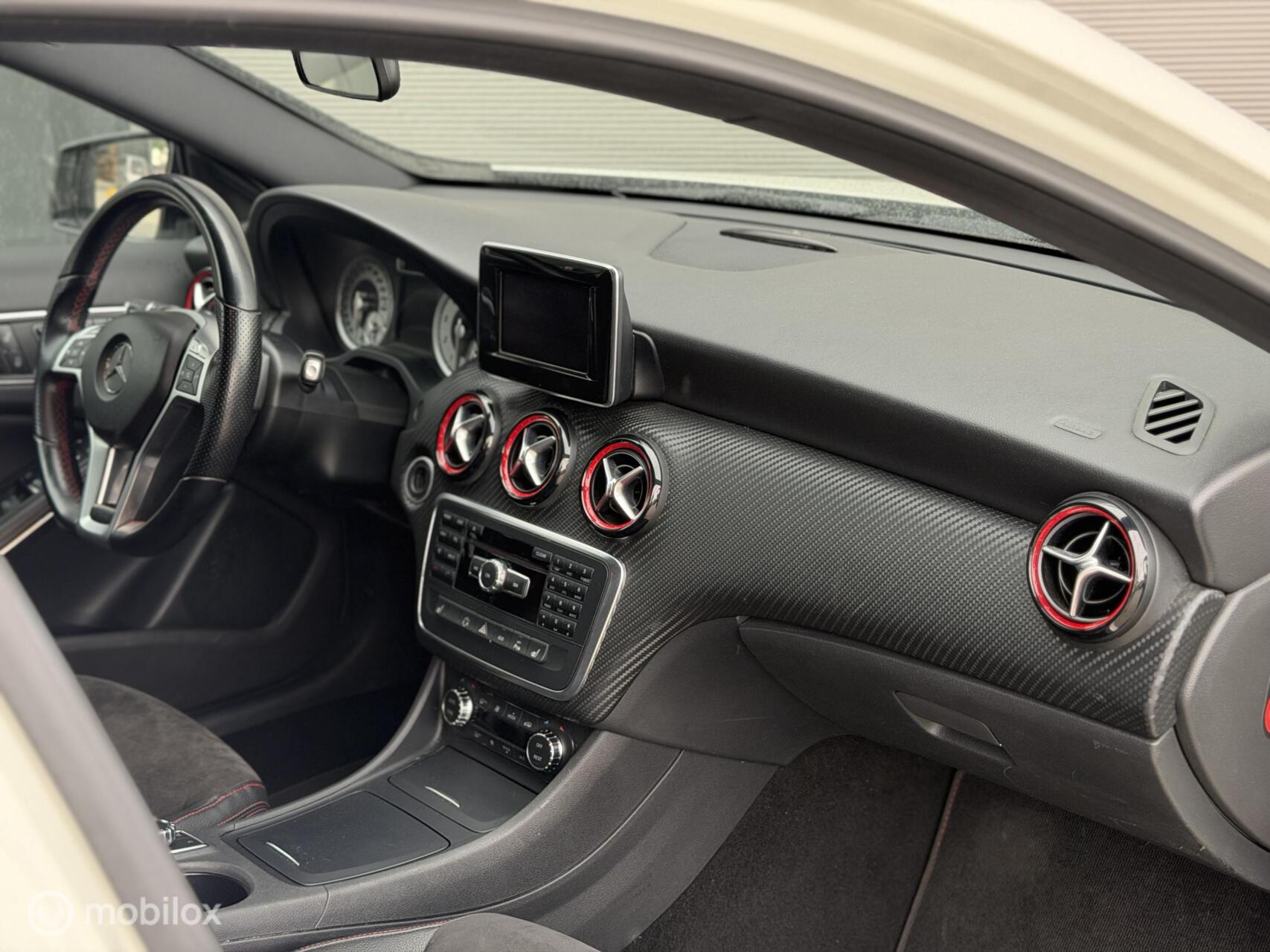Foto van Mercedes-Benz A 250